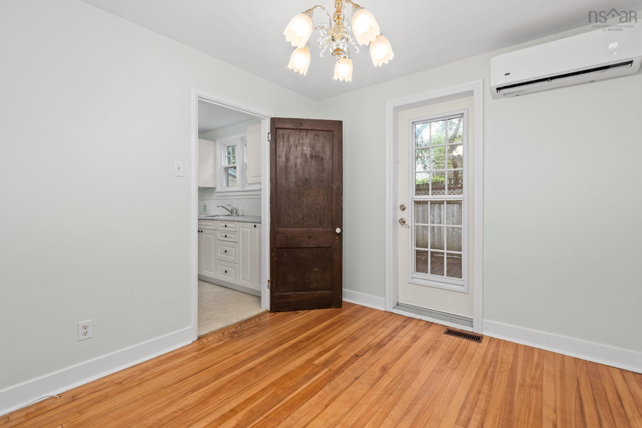 View image 19