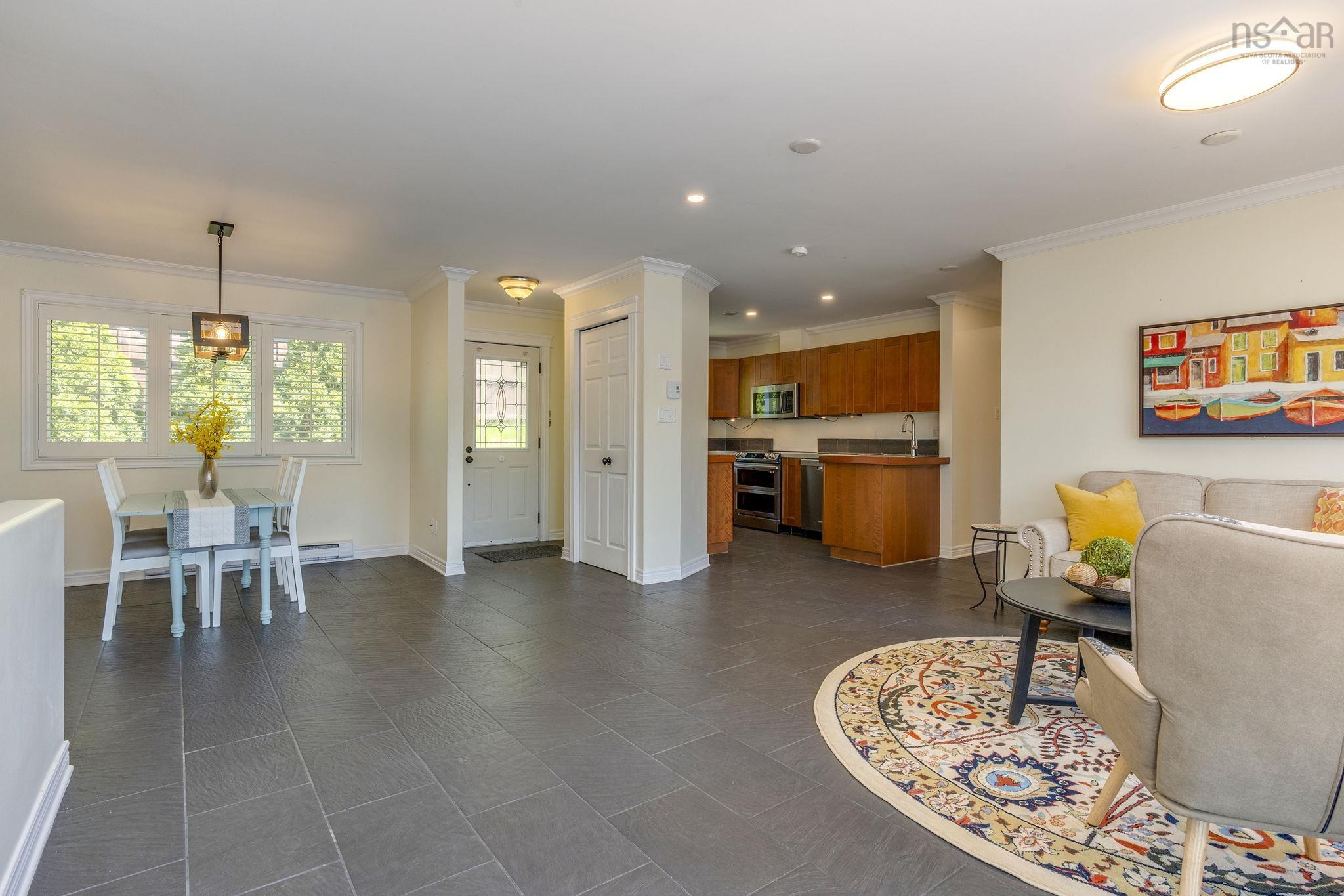 View image 11