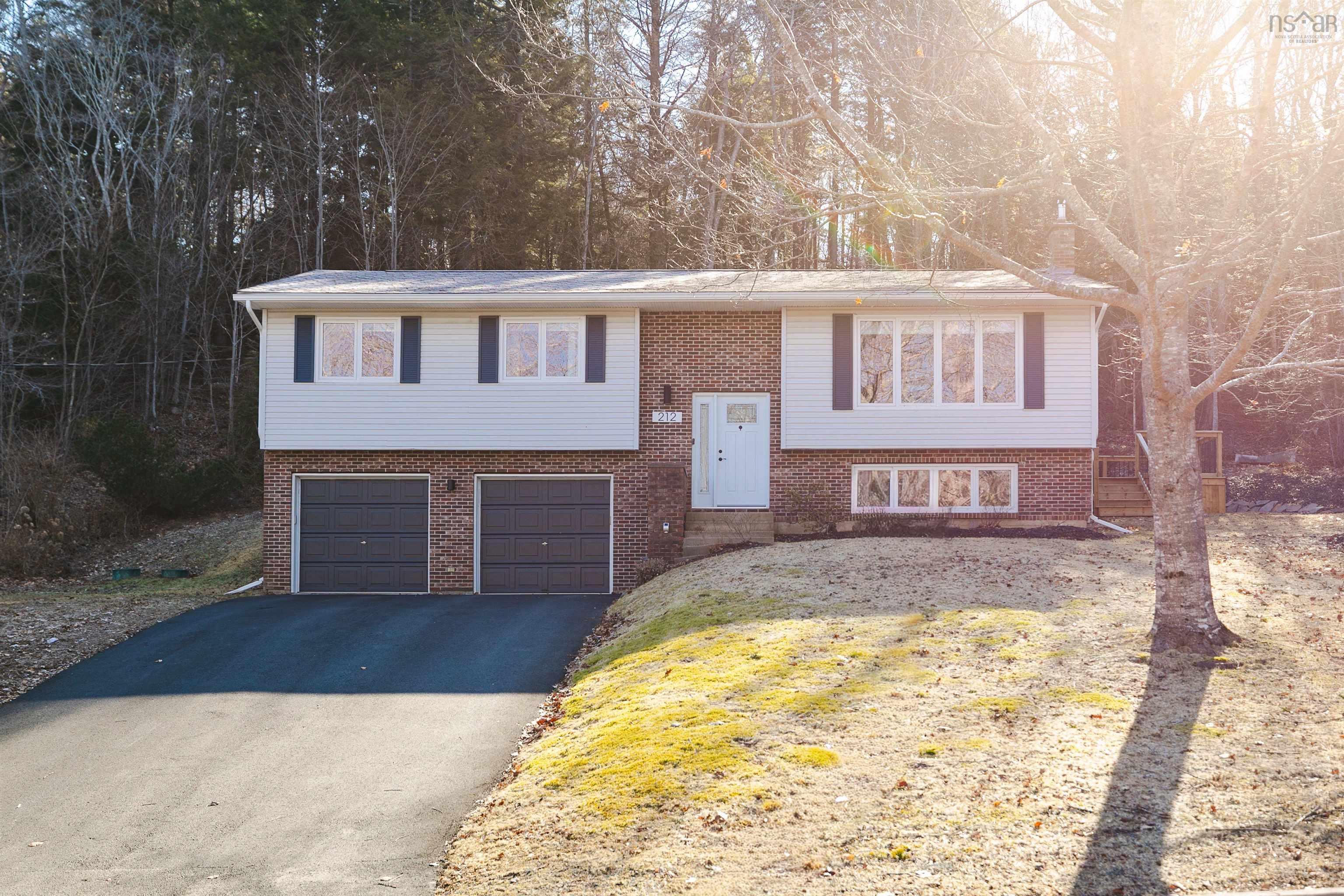 Thumbnail image for 212 Howe Avenue MLS<sup>®</sup> 202615567