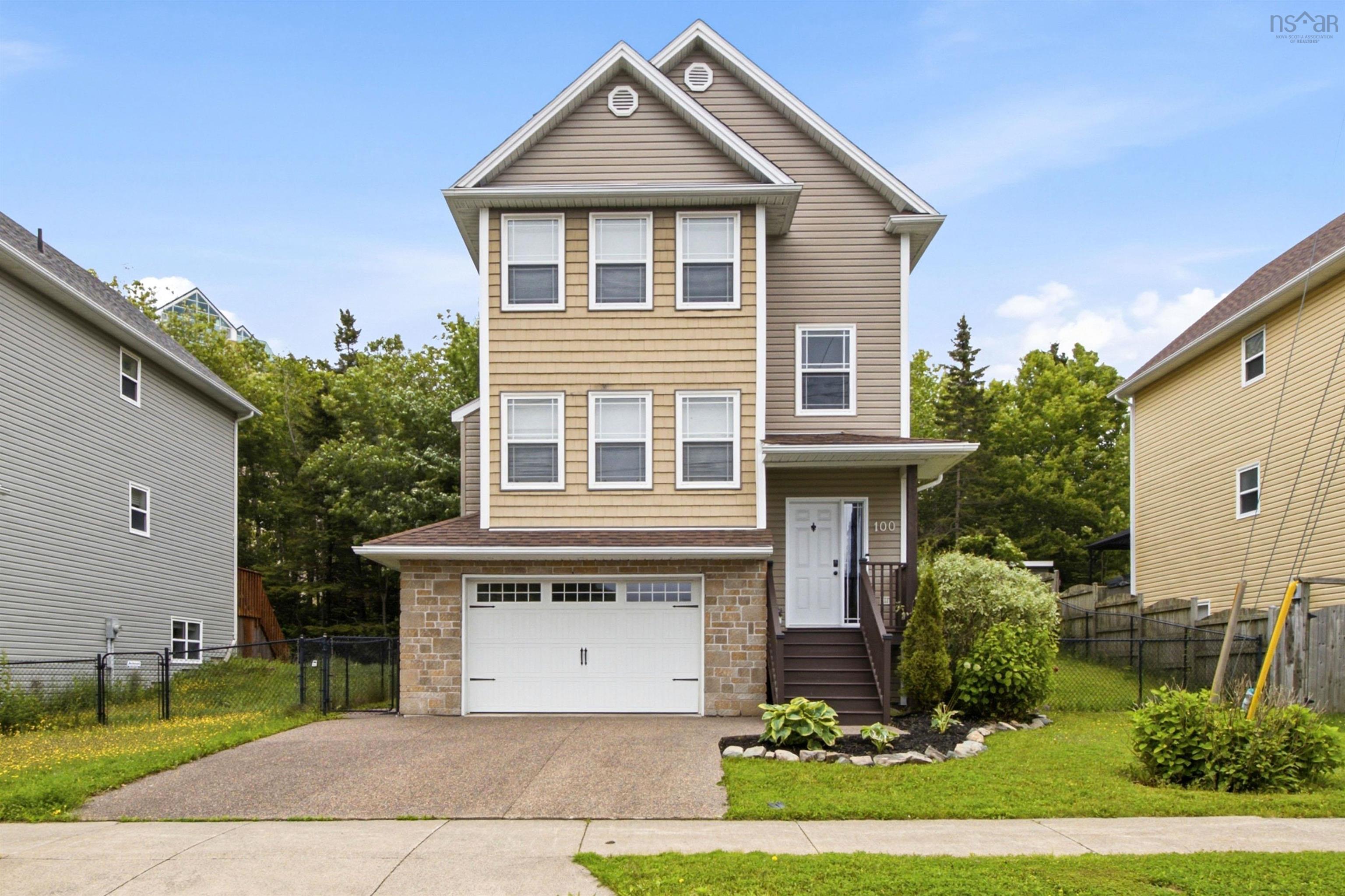 Thumbnail image for 100 Viridian Drive MLS<sup>®</sup> 202615628