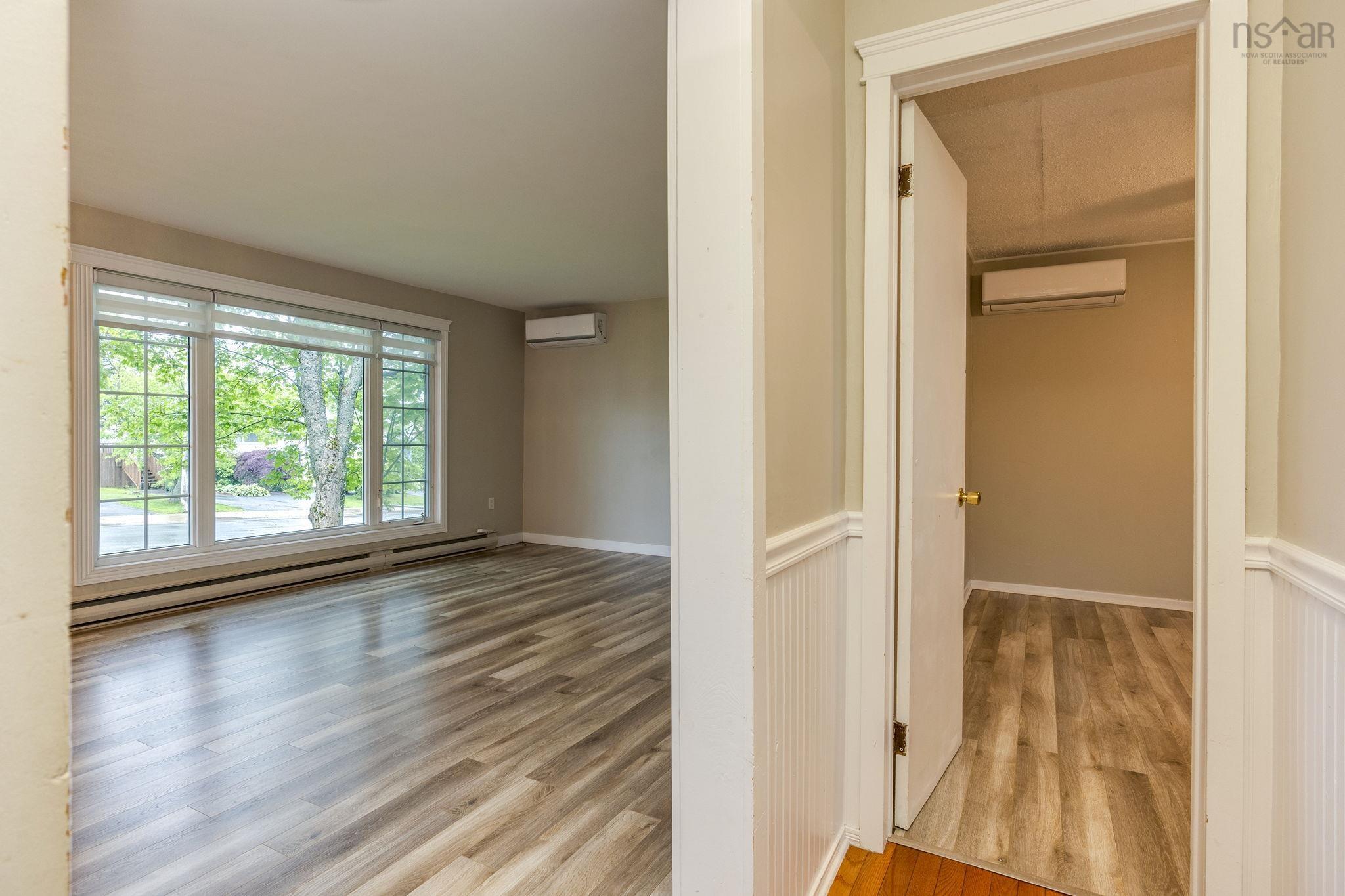 View image 12