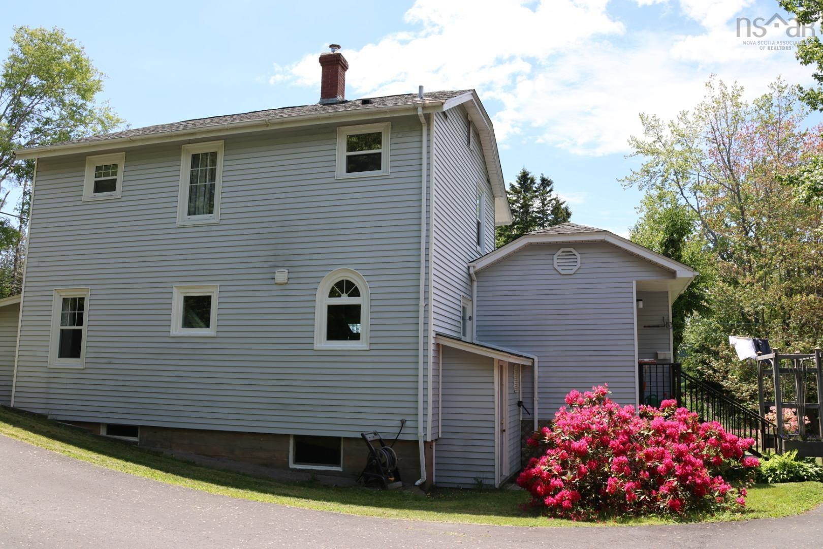 View image 10