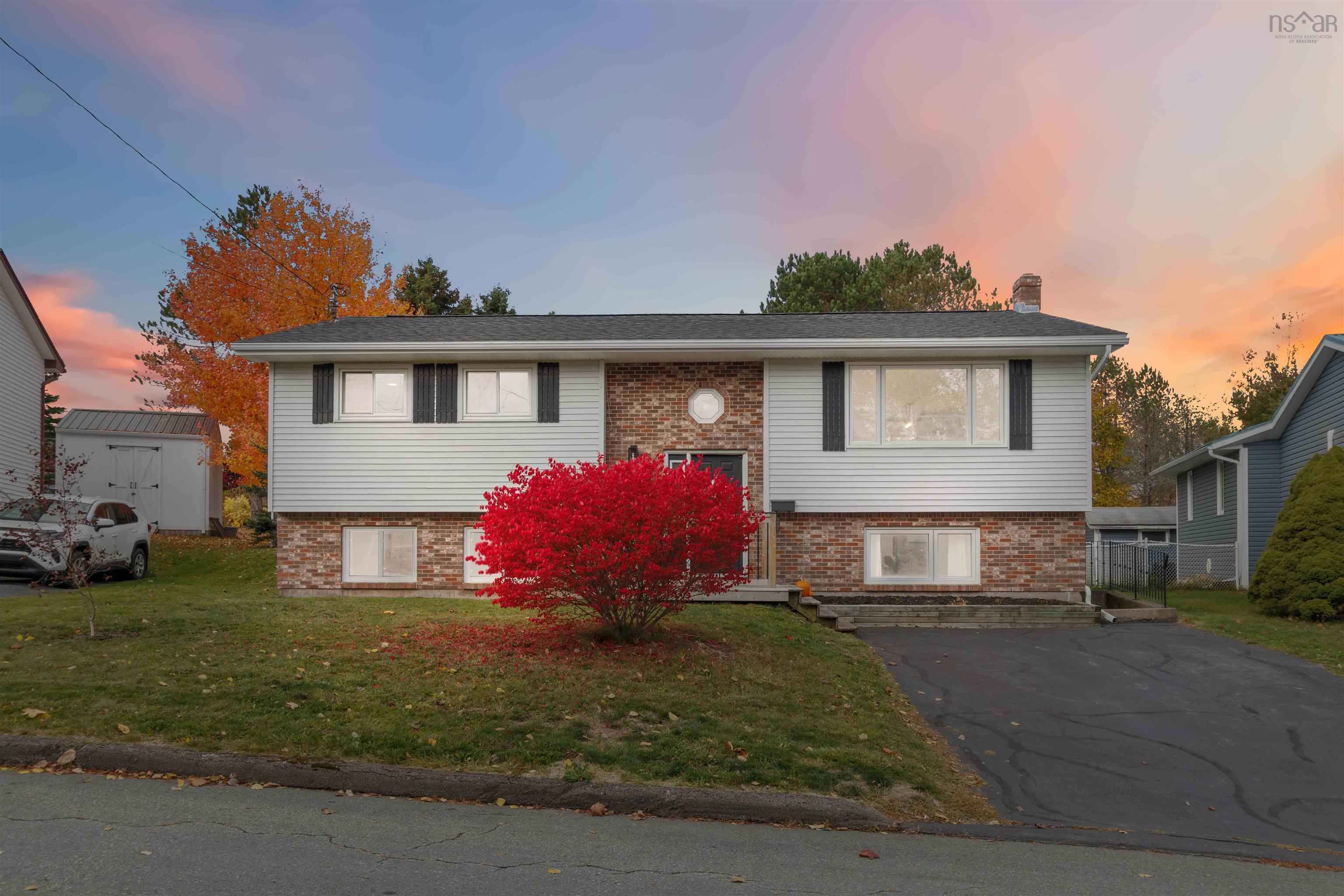 Thumbnail image for 9 Ascot Way MLS<sup>®</sup> 202615644
