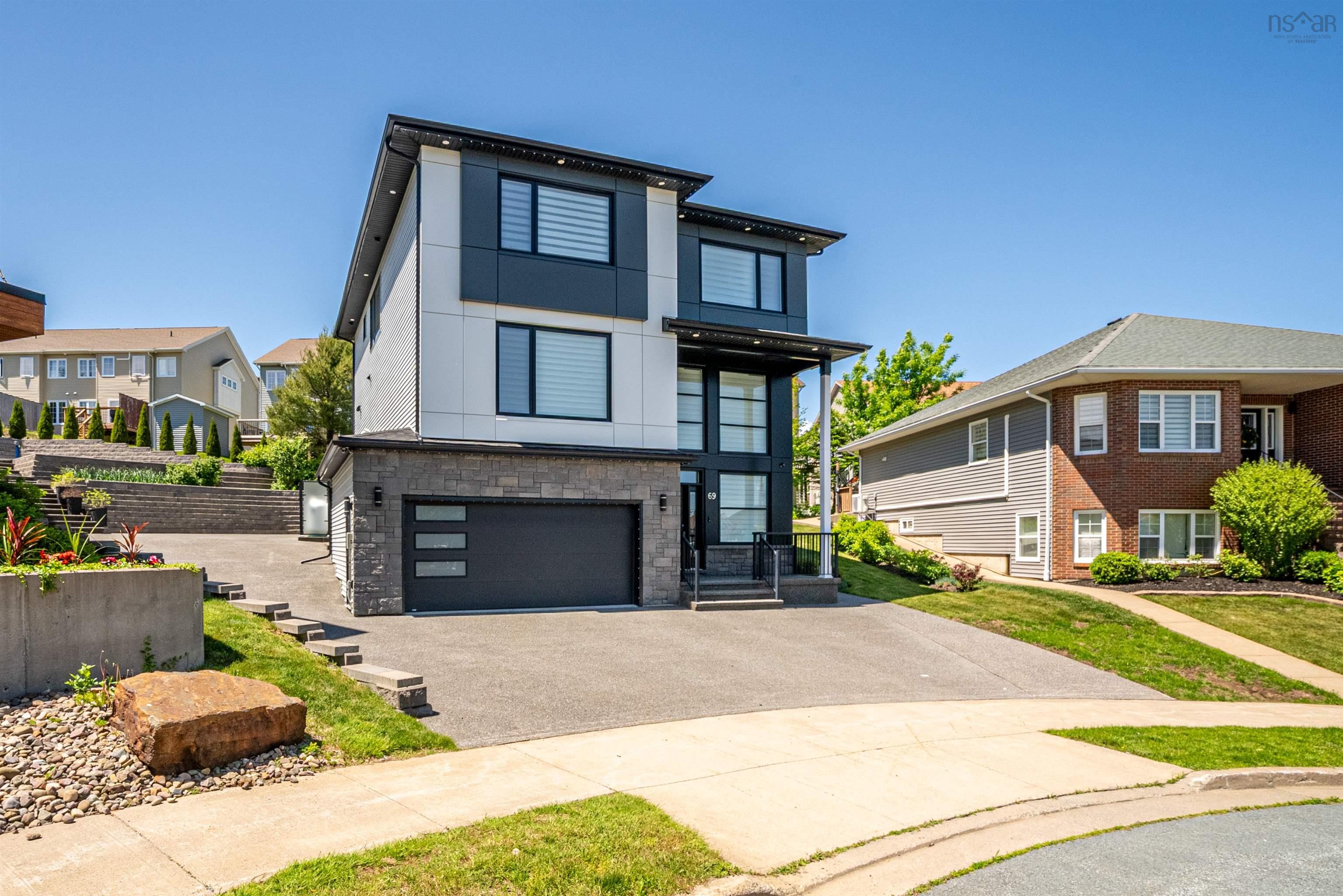 Thumbnail image for 69 Sophia Street MLS<sup>®</sup> 202615660