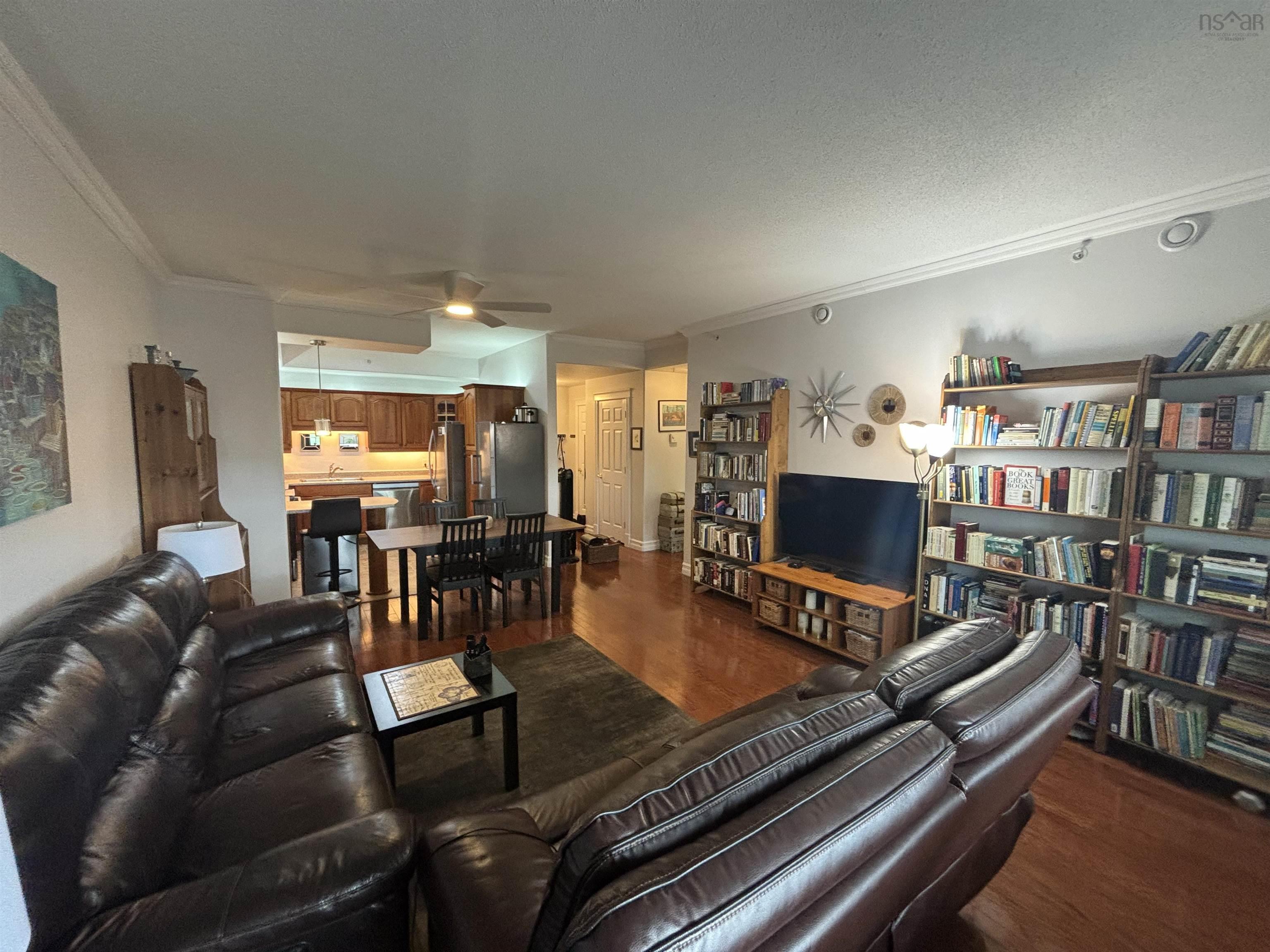 View image 12