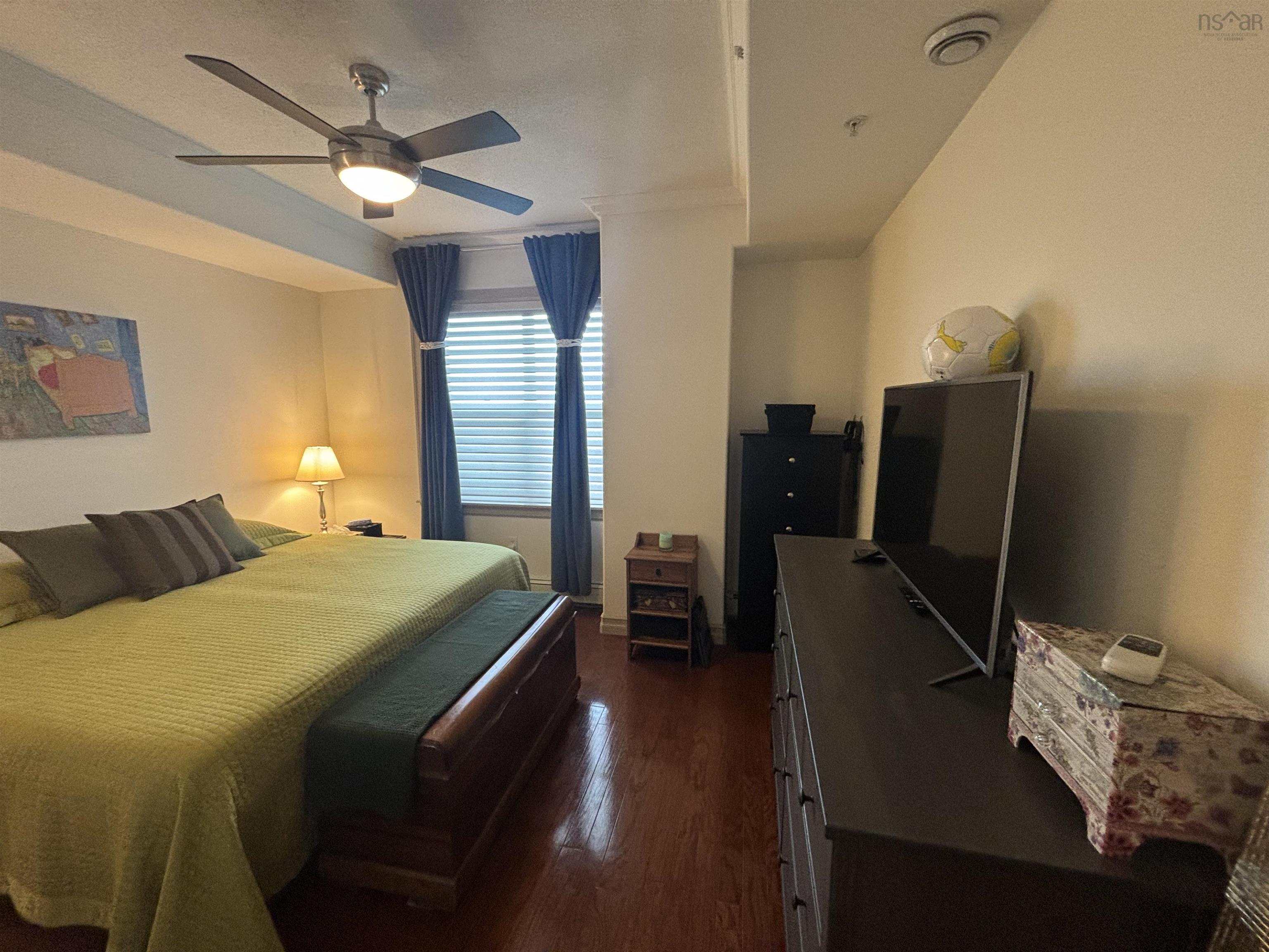 View image 15