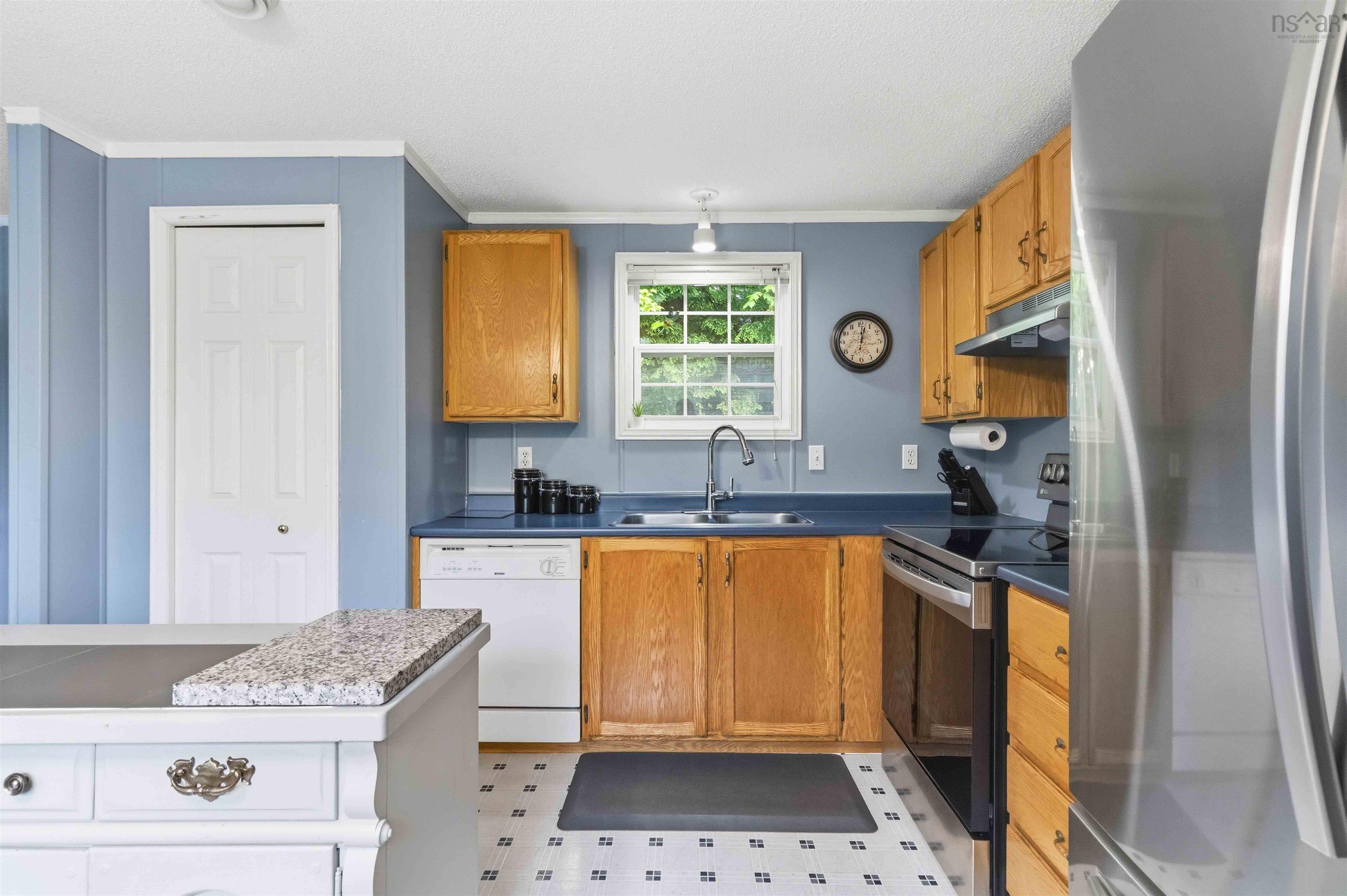 View image 12