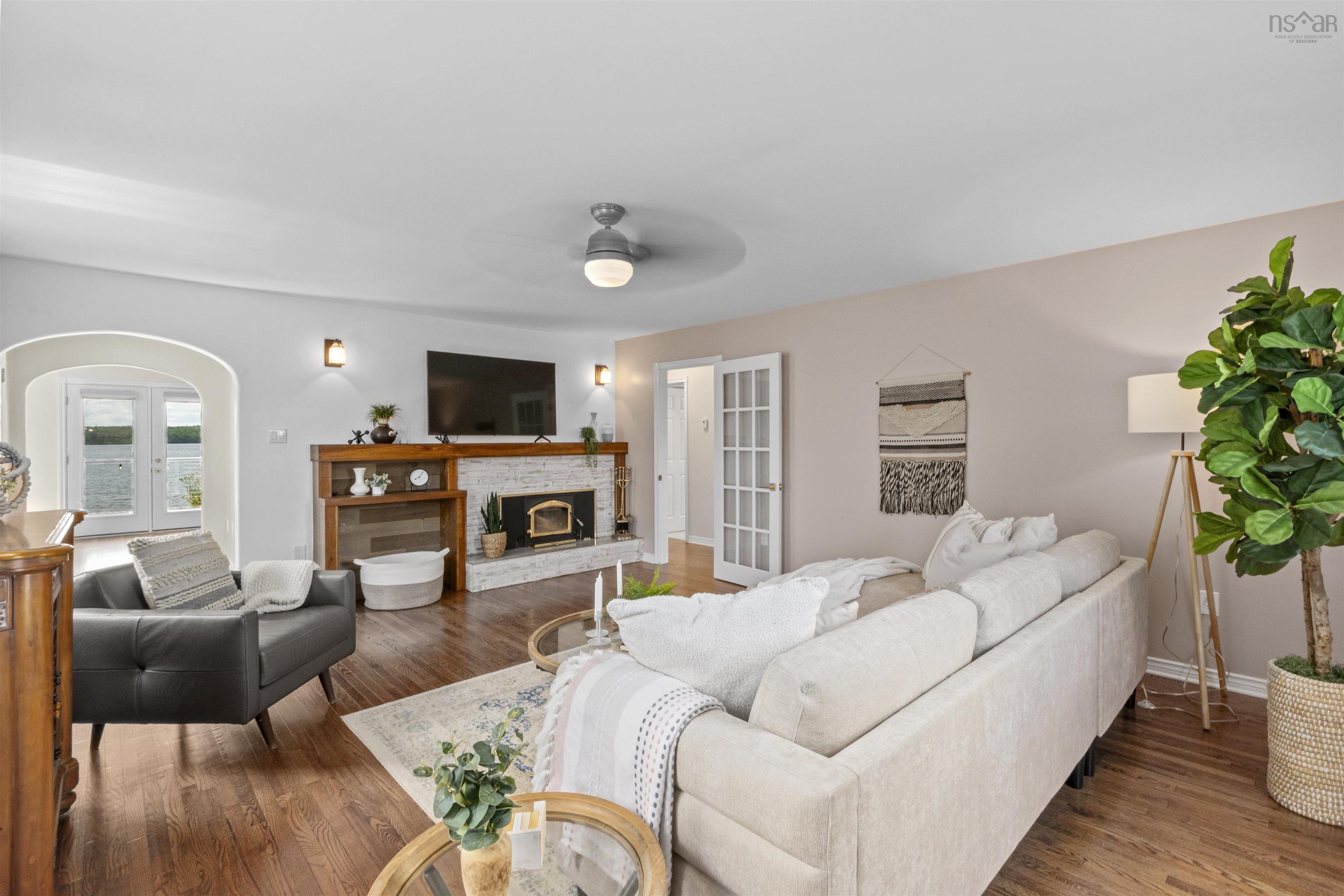 View image 16