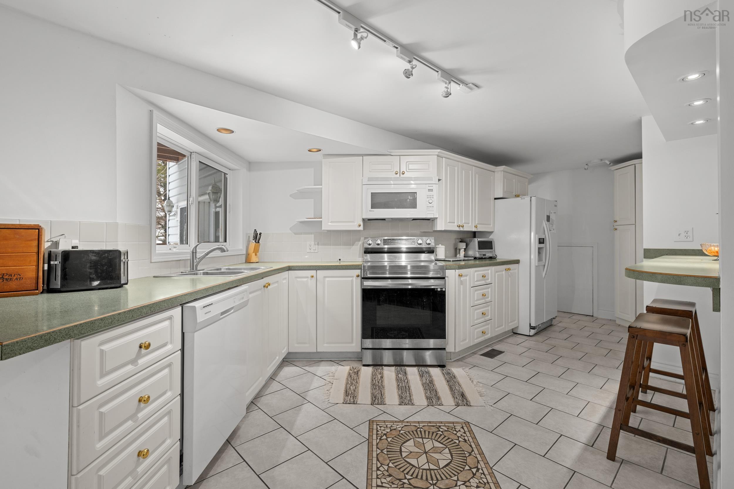 View image 12