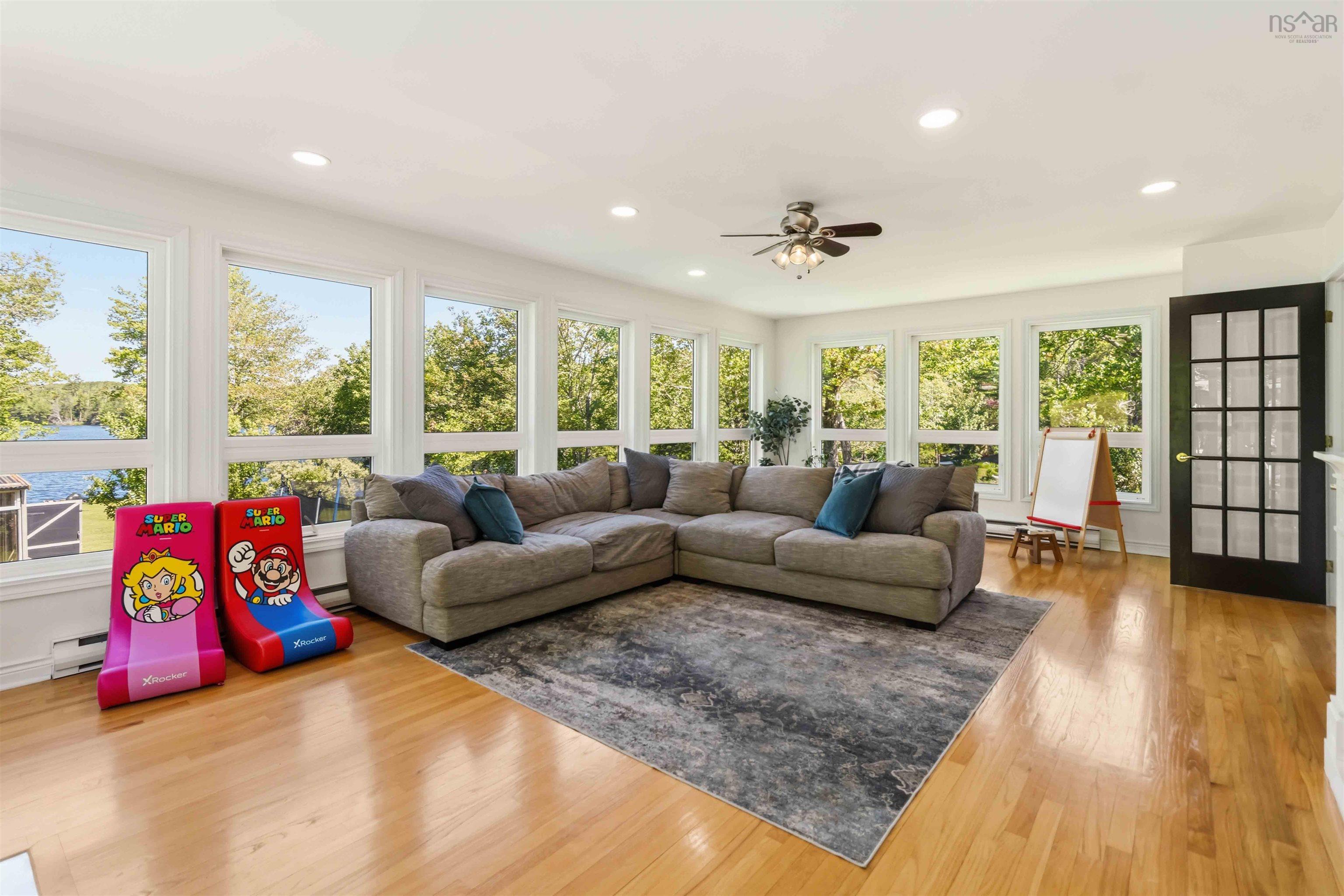 View image 18