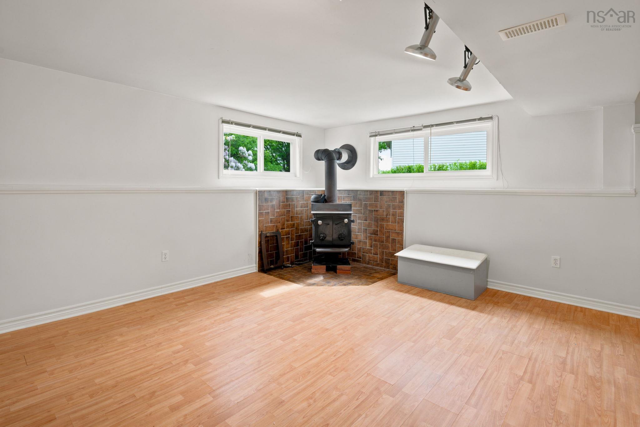 View image 19