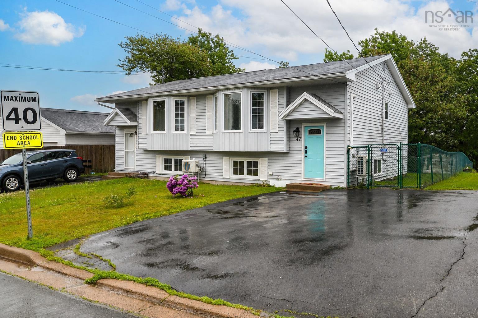 Thumbnail image for 47 Cider Maple Drive MLS<sup>®</sup> 202615907