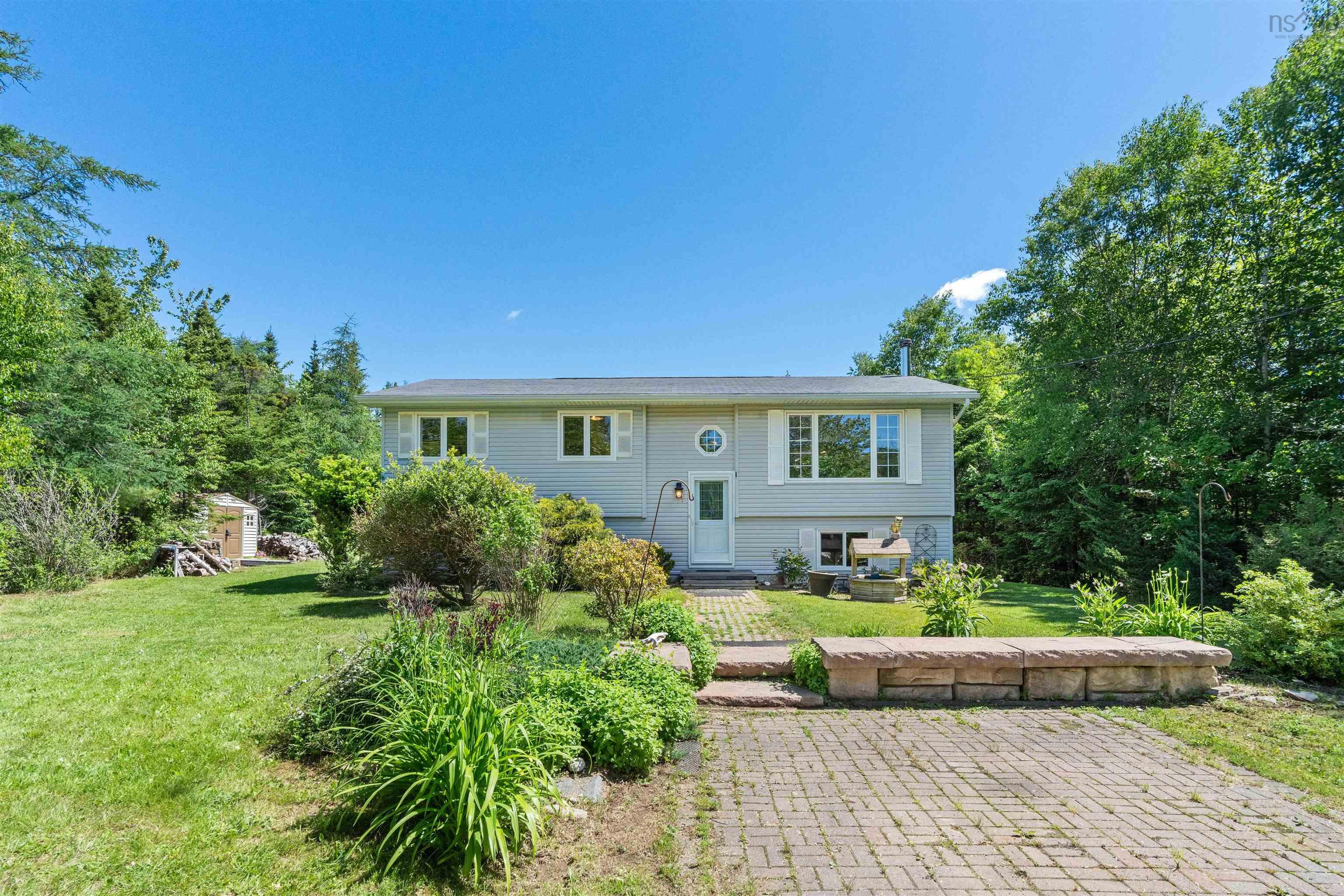 Thumbnail image for 5 Orion Drive MLS<sup>®</sup> 202615920