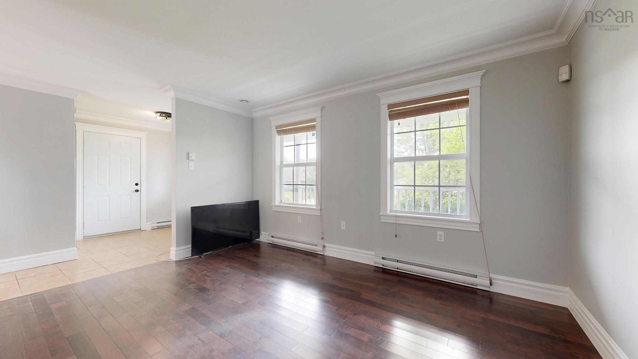 View image 9