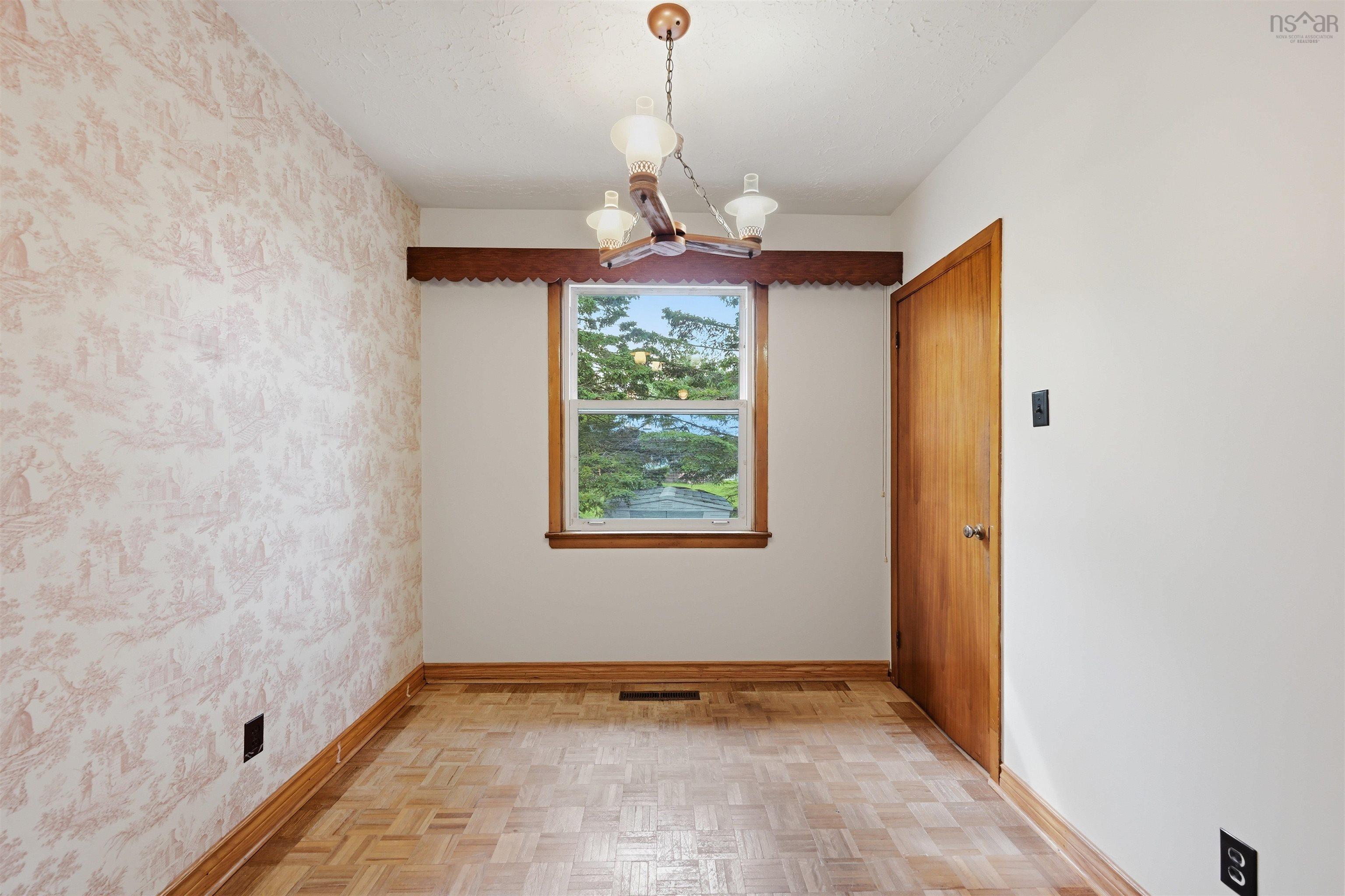 View image 11