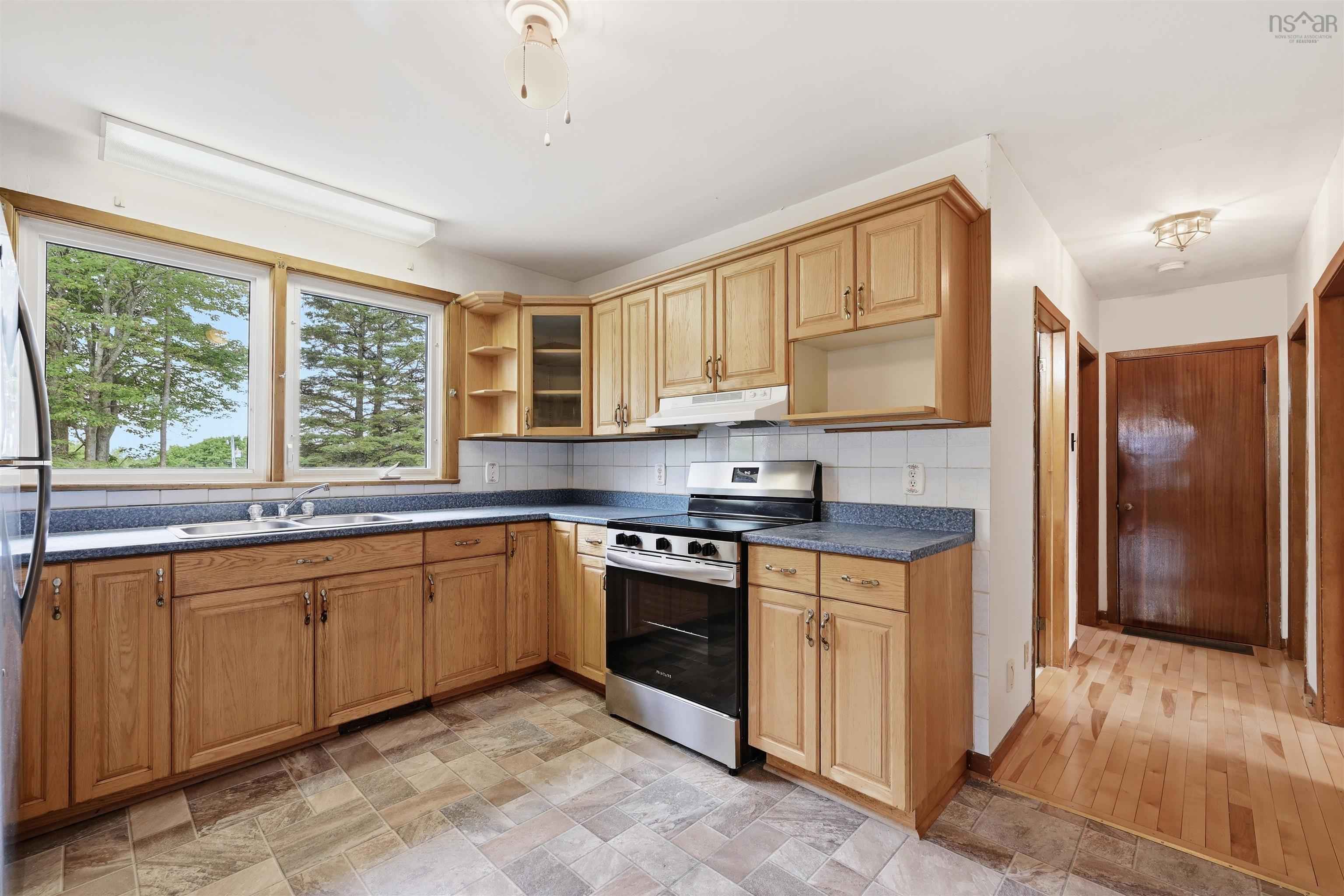 View image 9