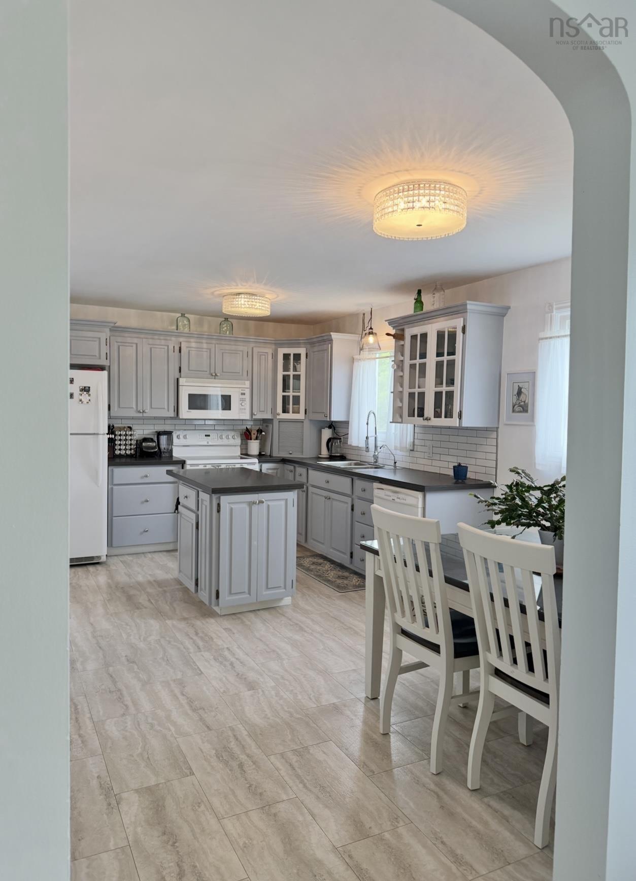 View image 11