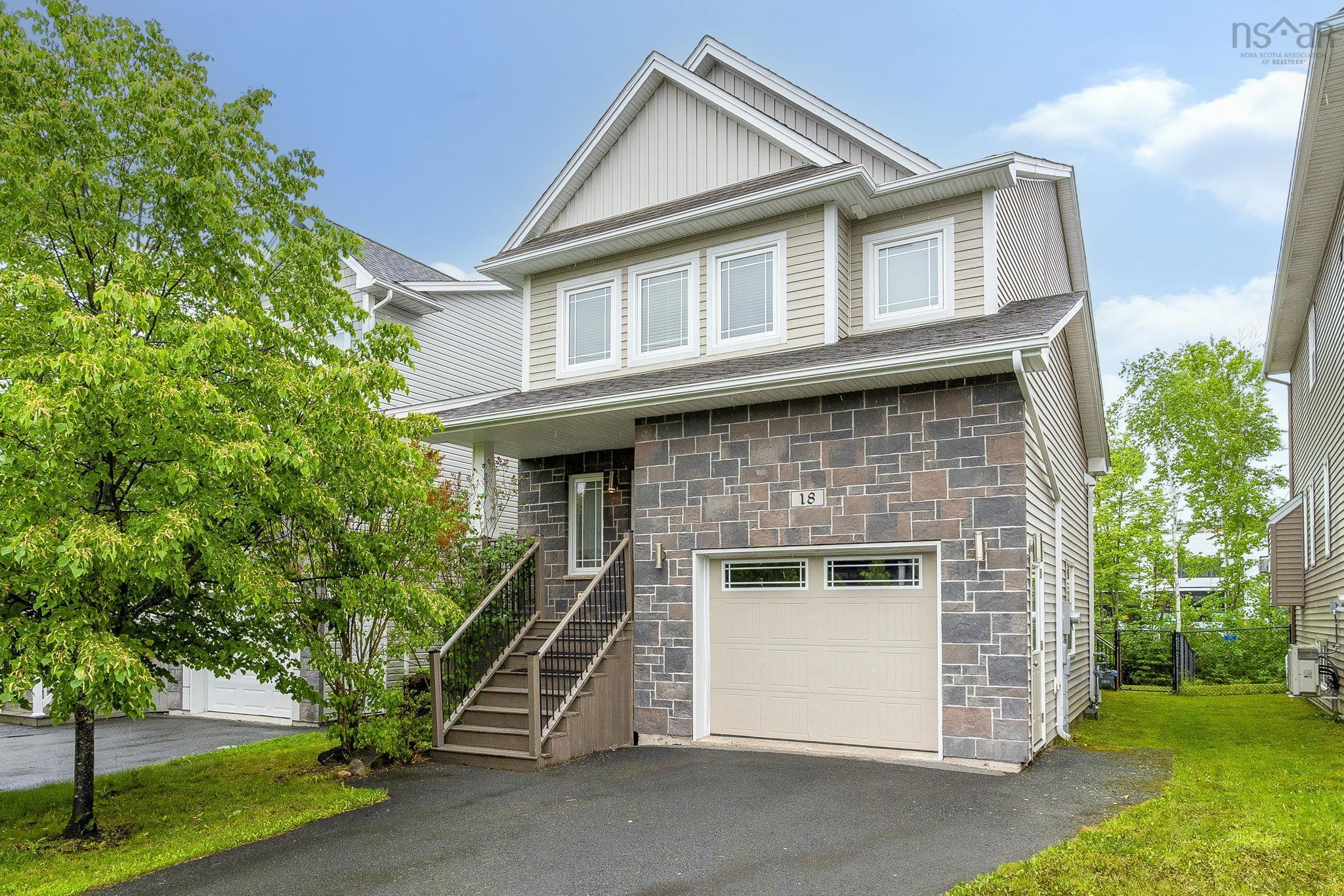 Thumbnail image for 18 Larkview Terrace MLS<sup>®</sup> 202616067