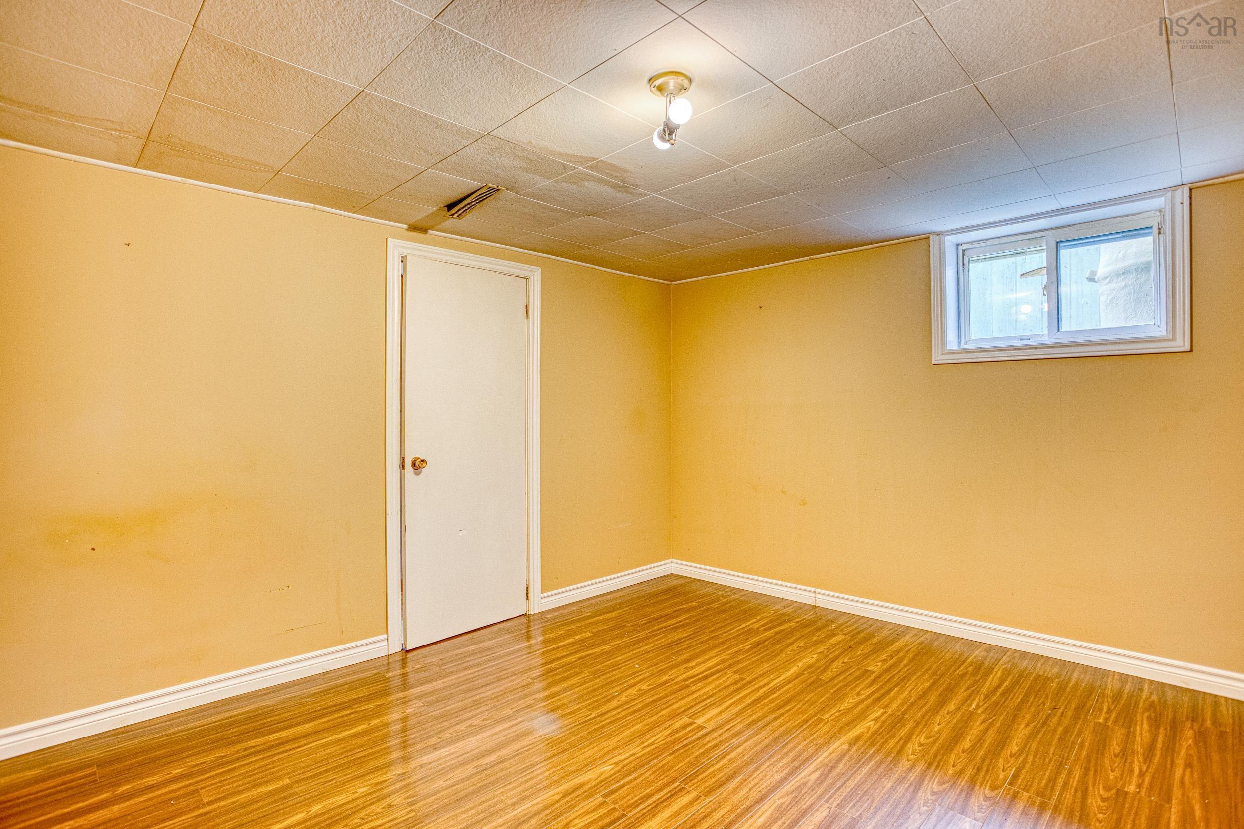 View image 18