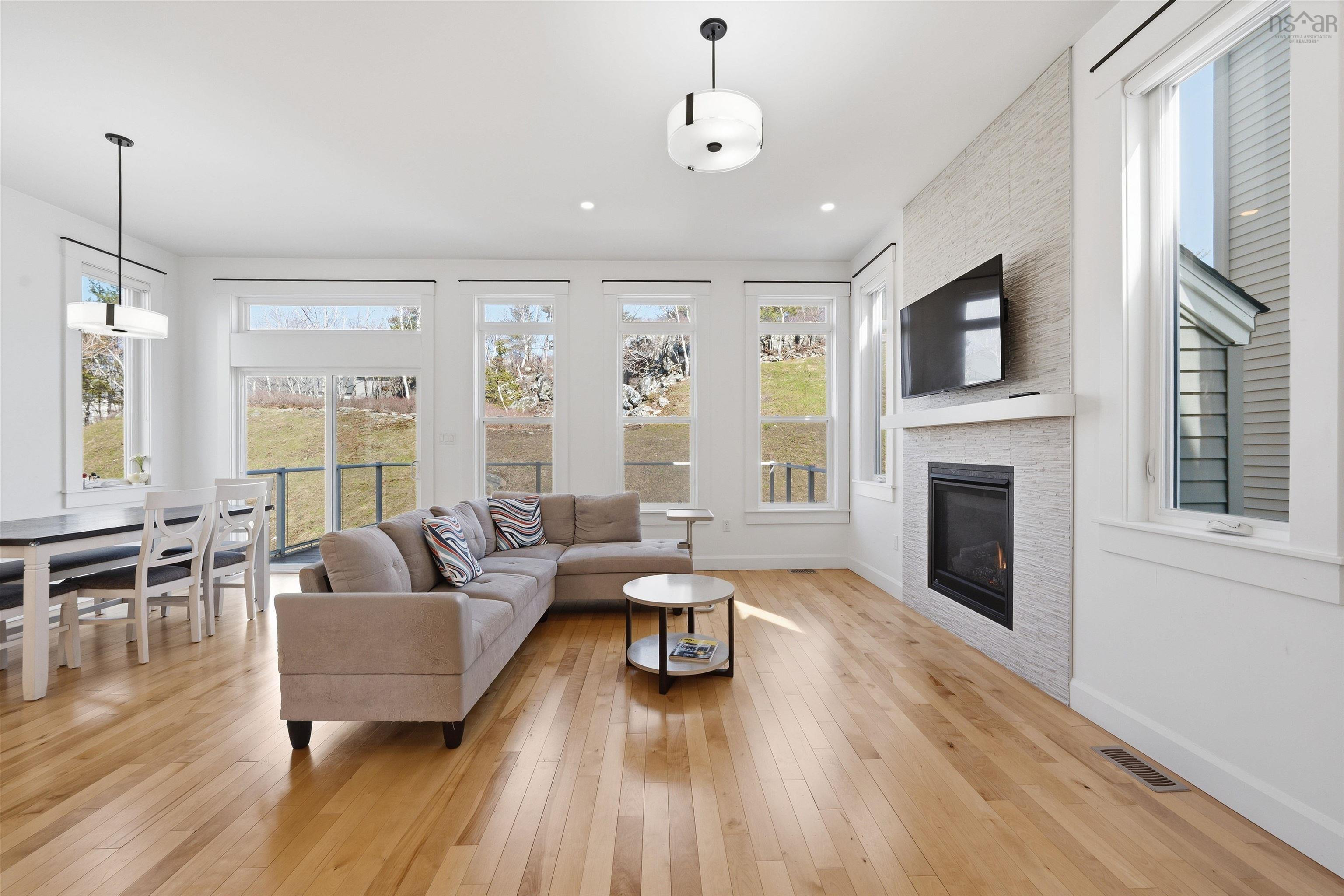 View image 18