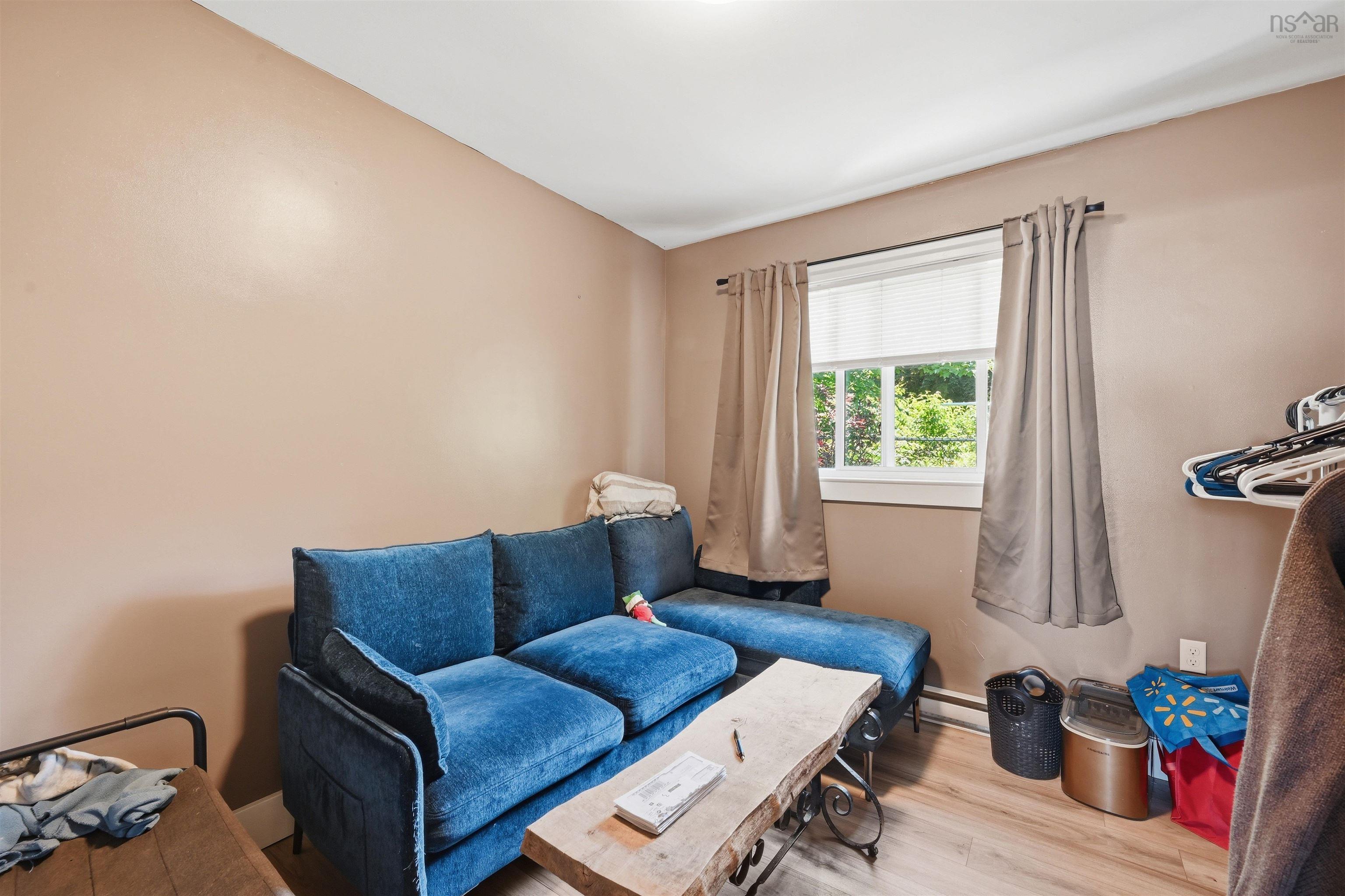 View image 11