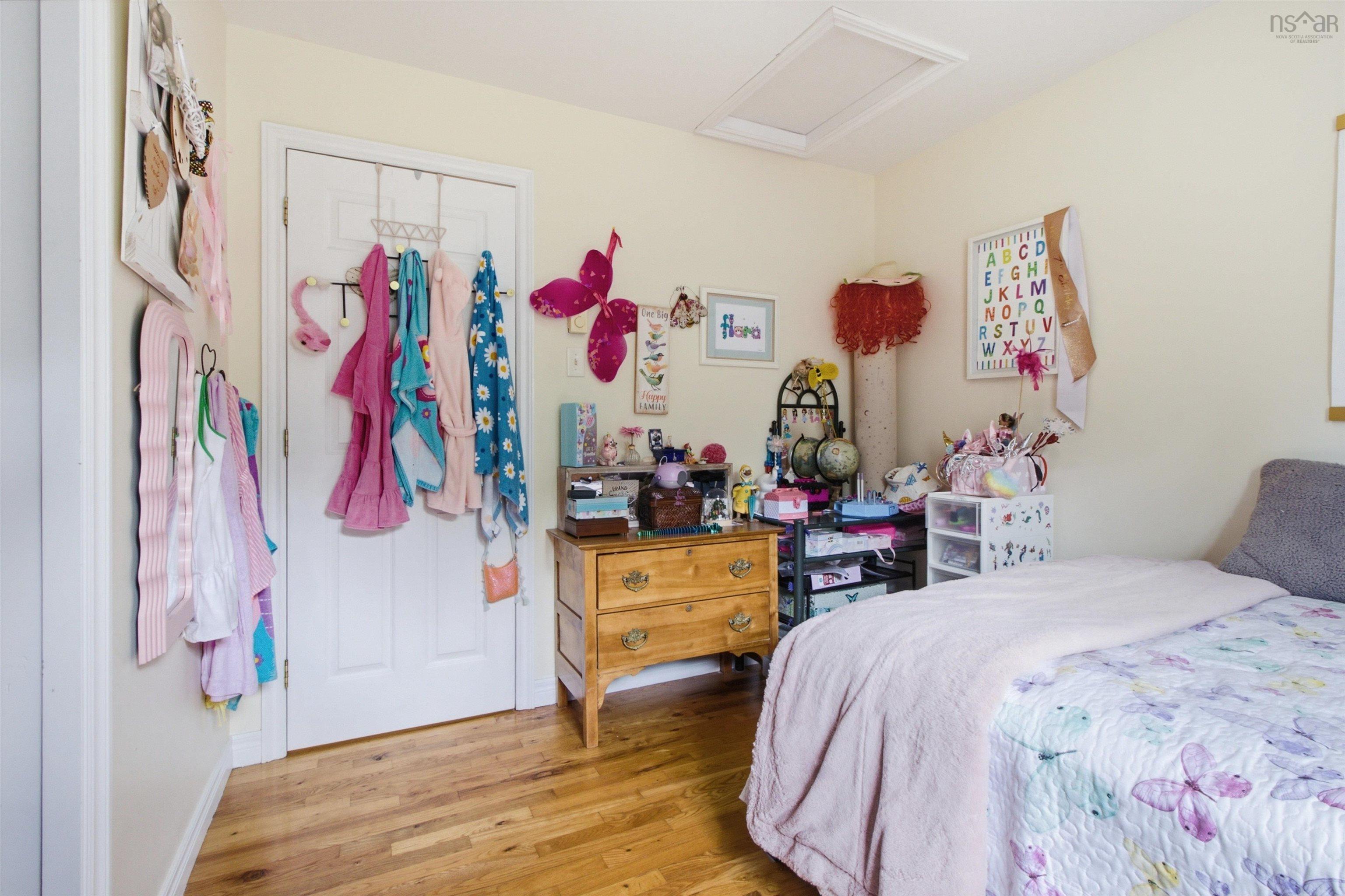 View image 15