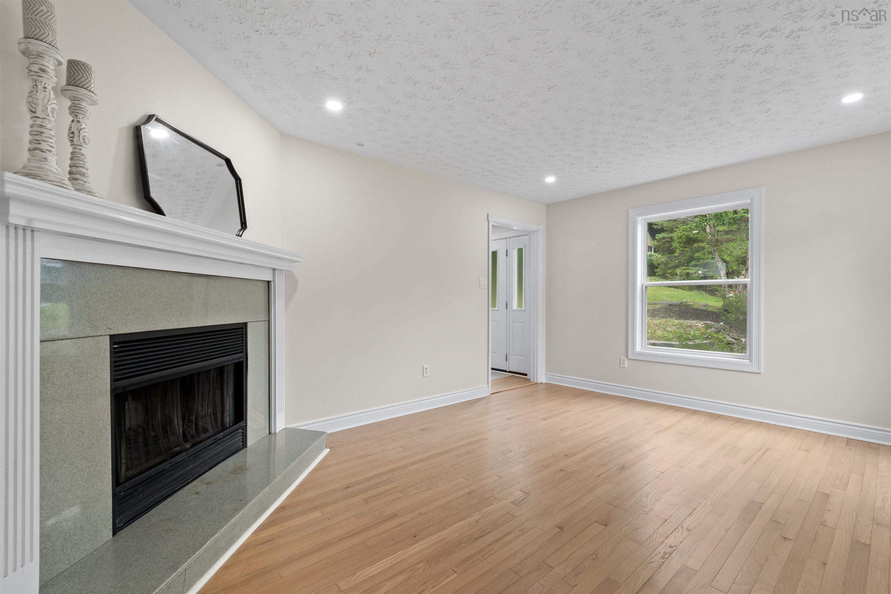 View image 9