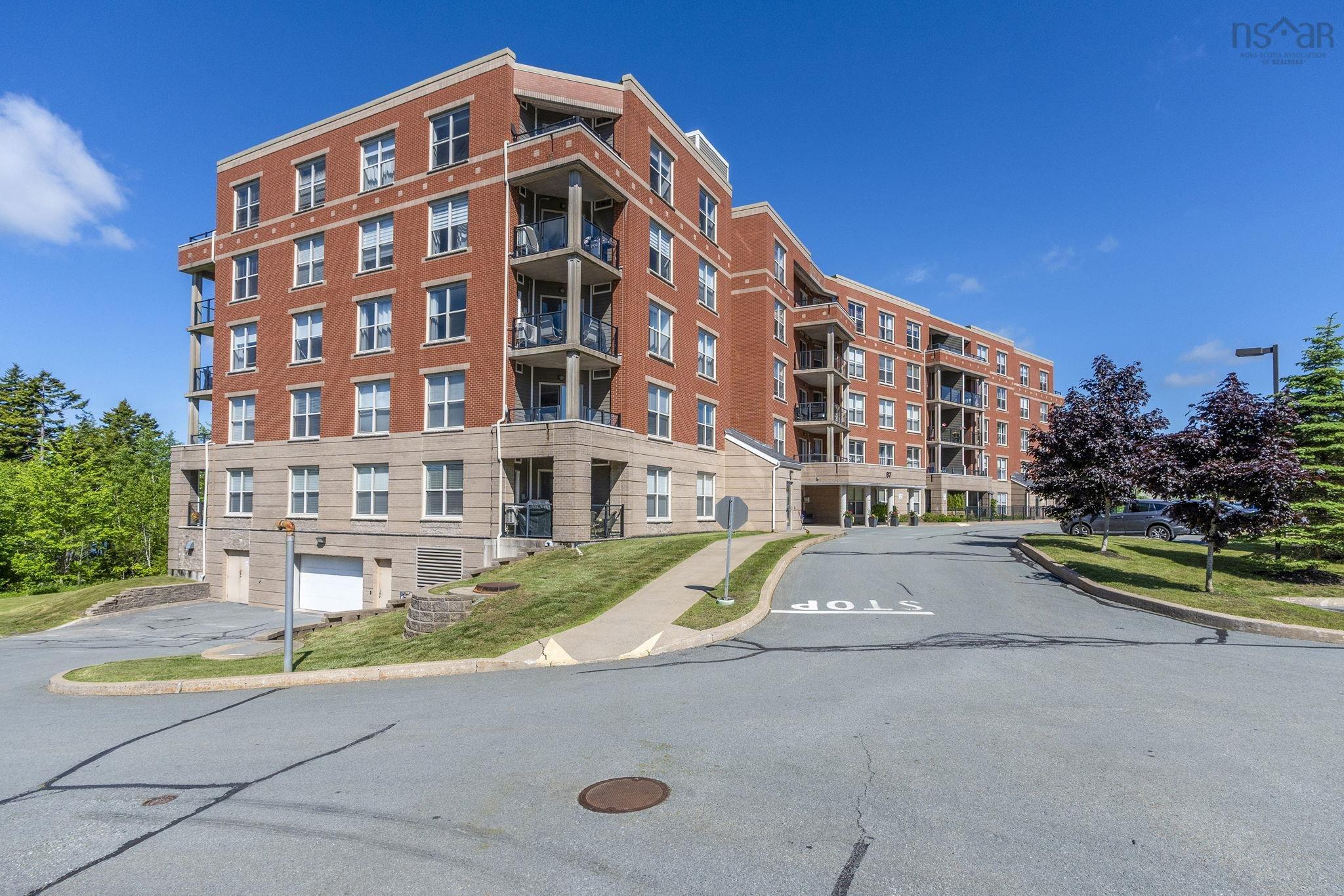 Main image for 203 87 Pebblecreek Crescent