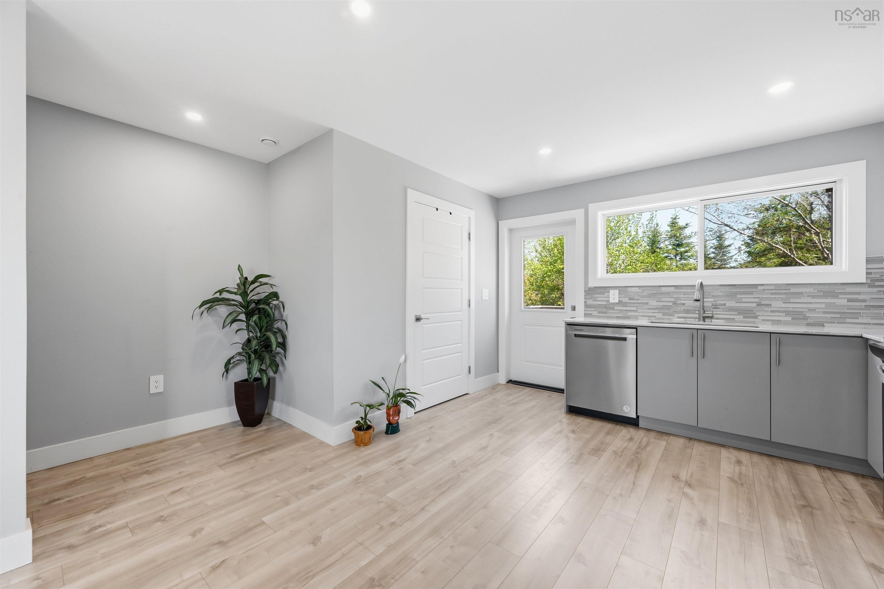 View image 18