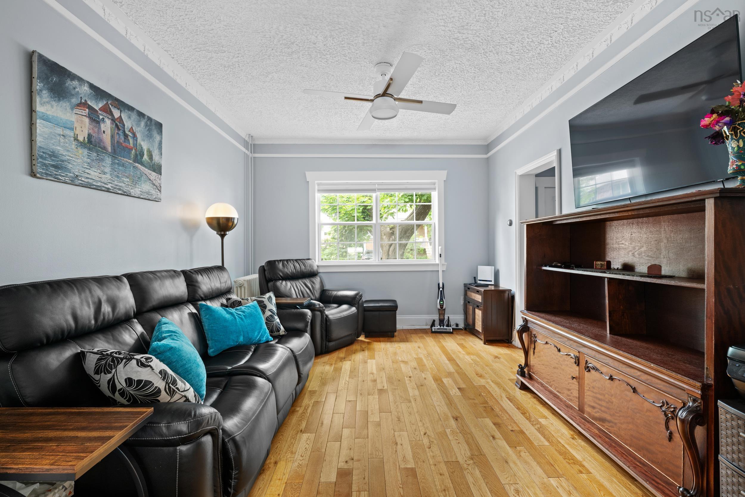 View image 10