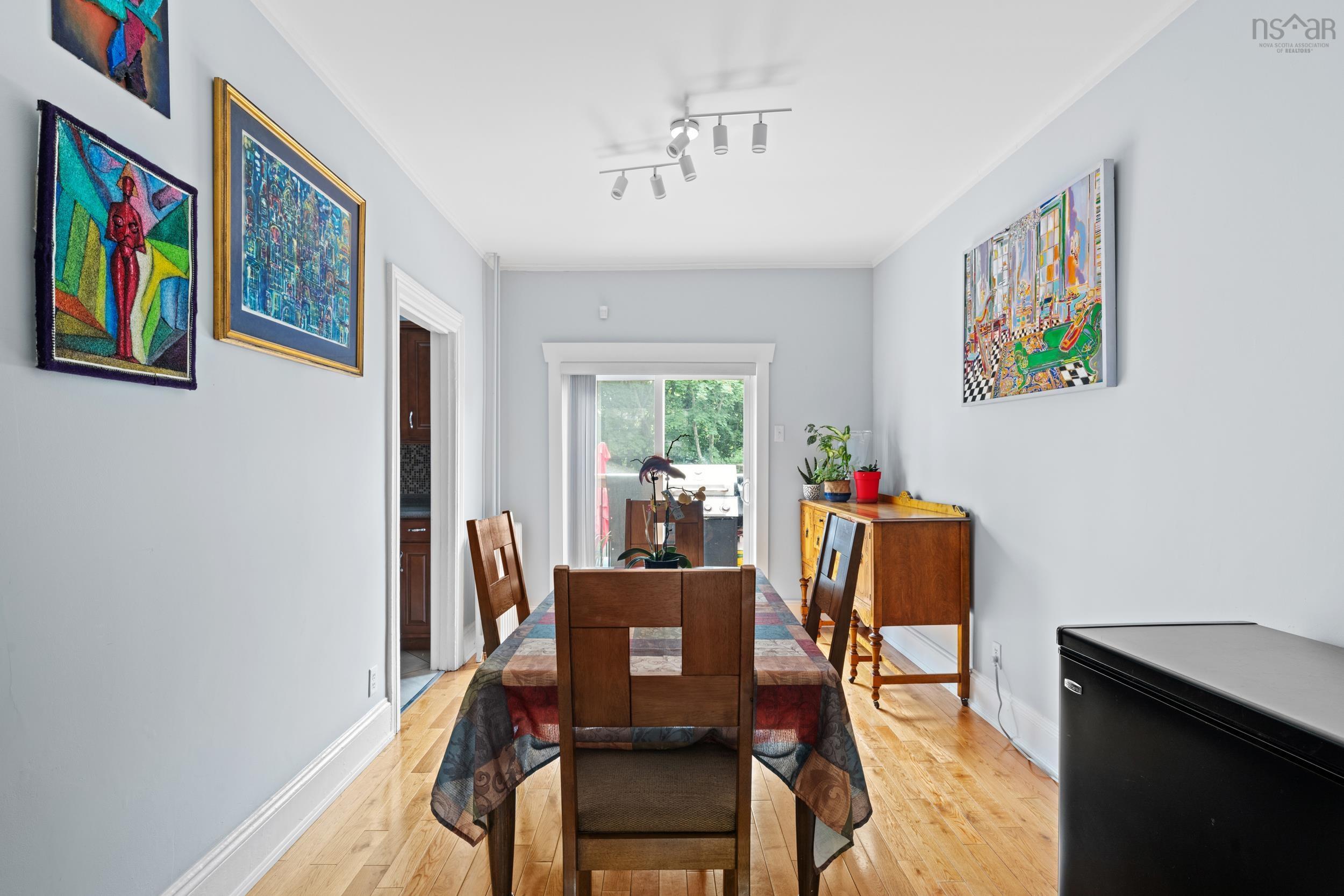 View image 11