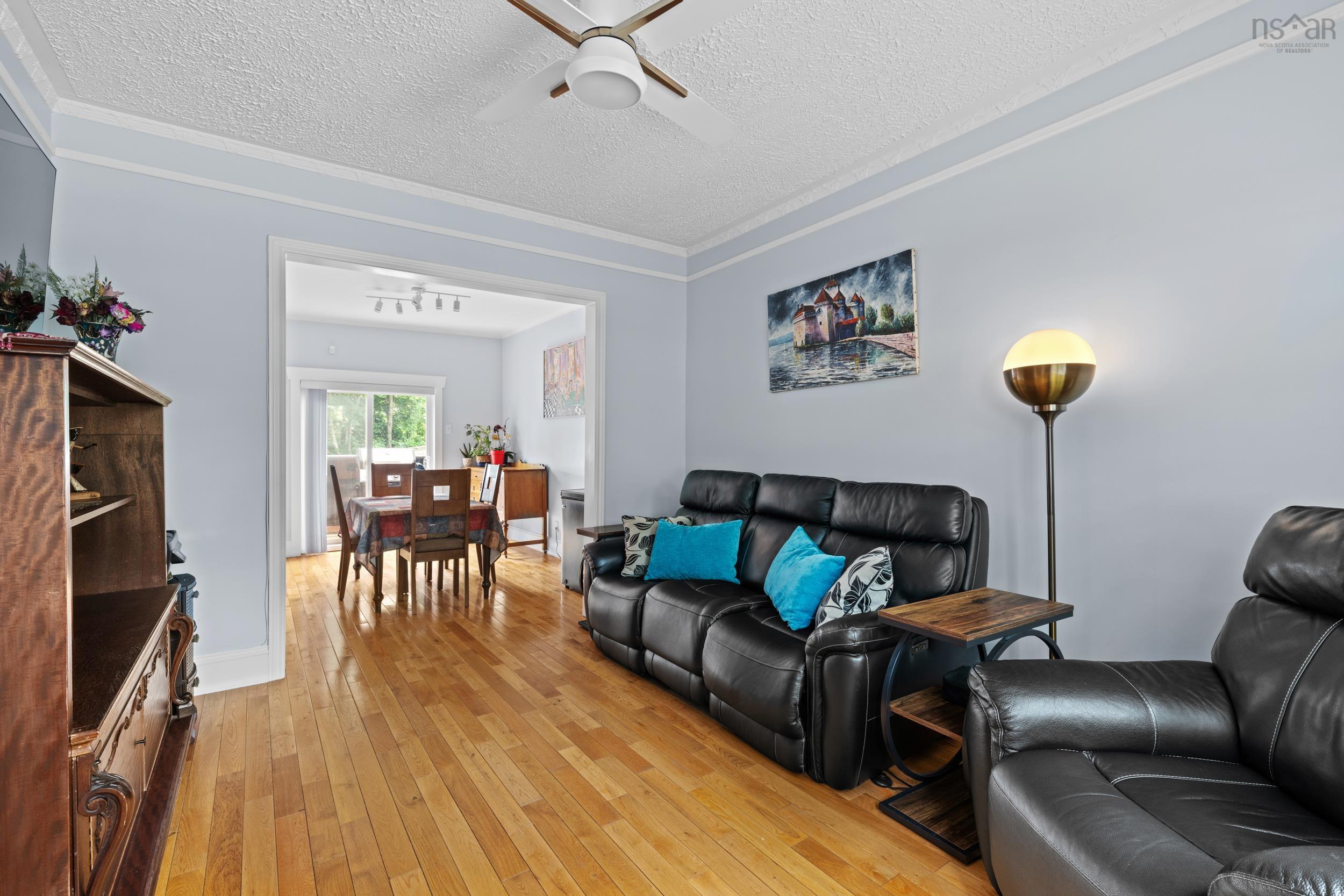 View image 9