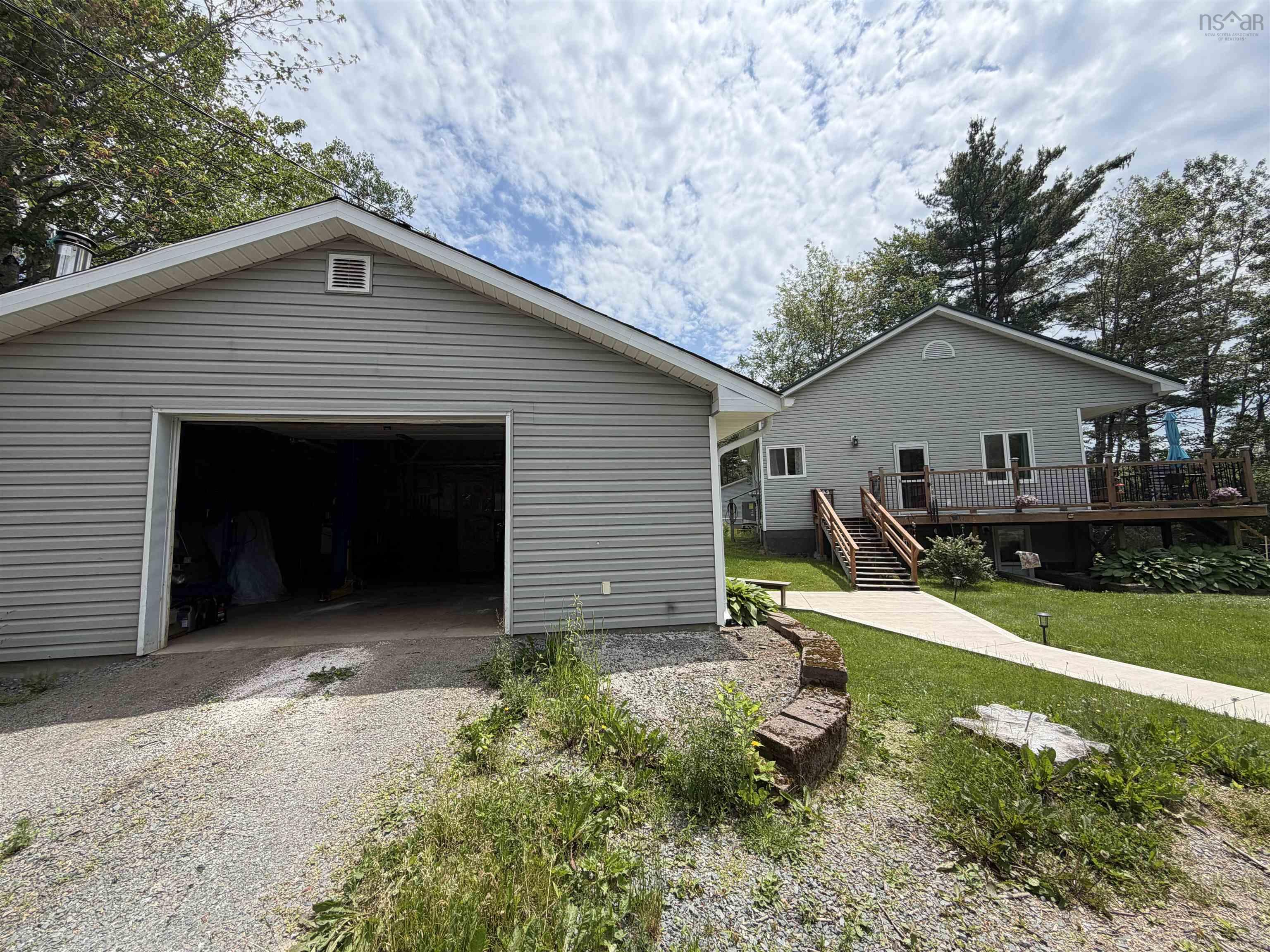 View image 18