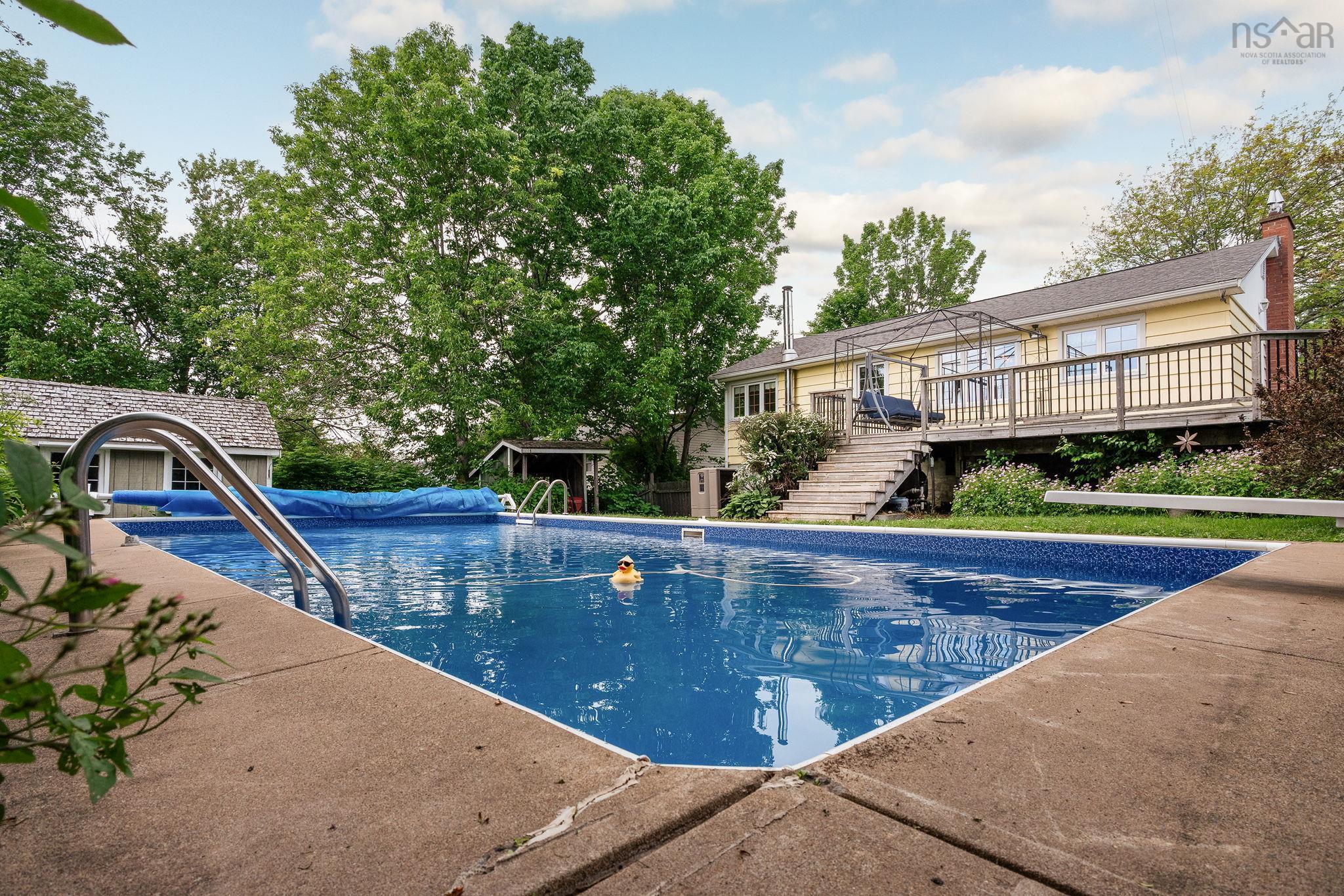View image 18