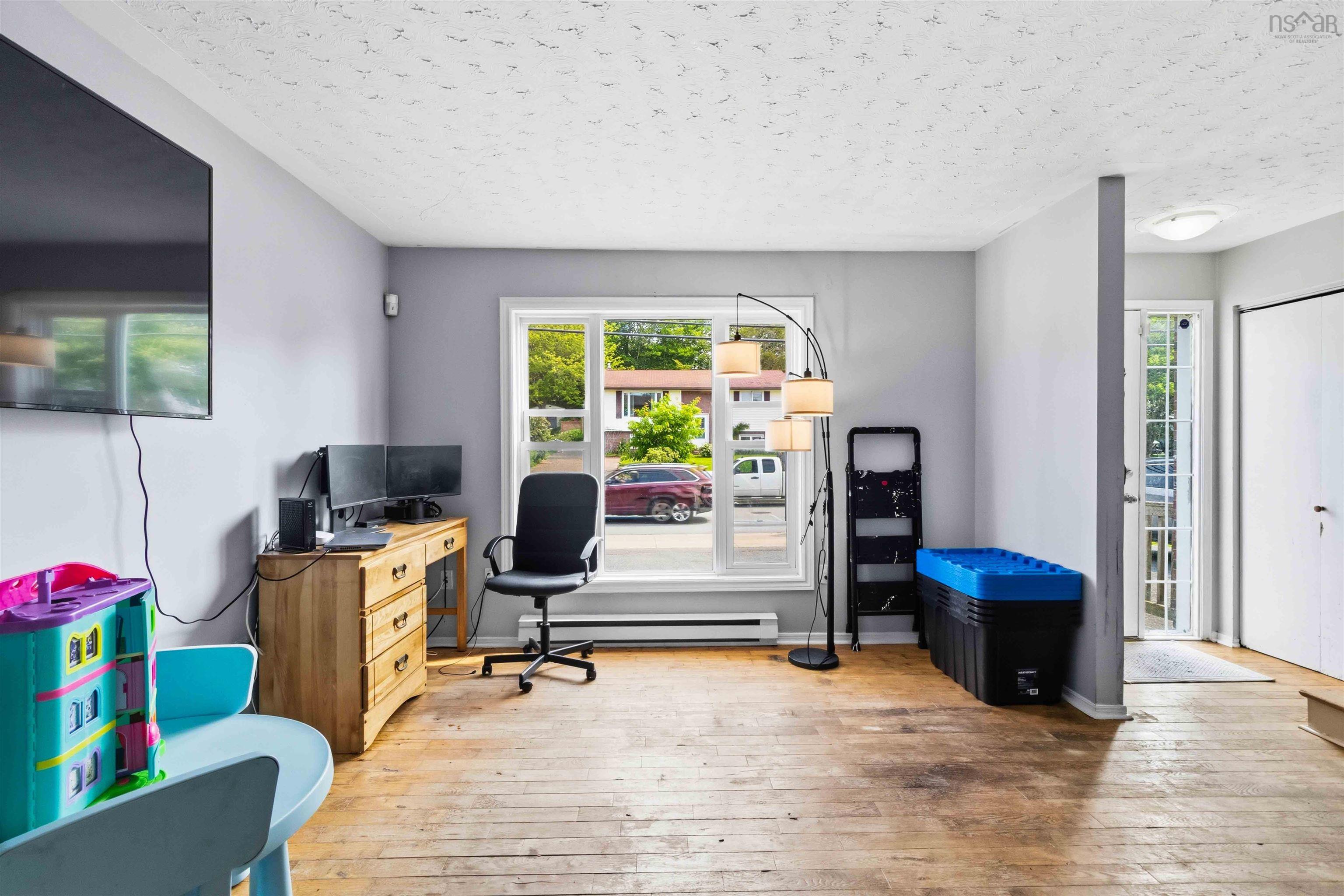 View image 10