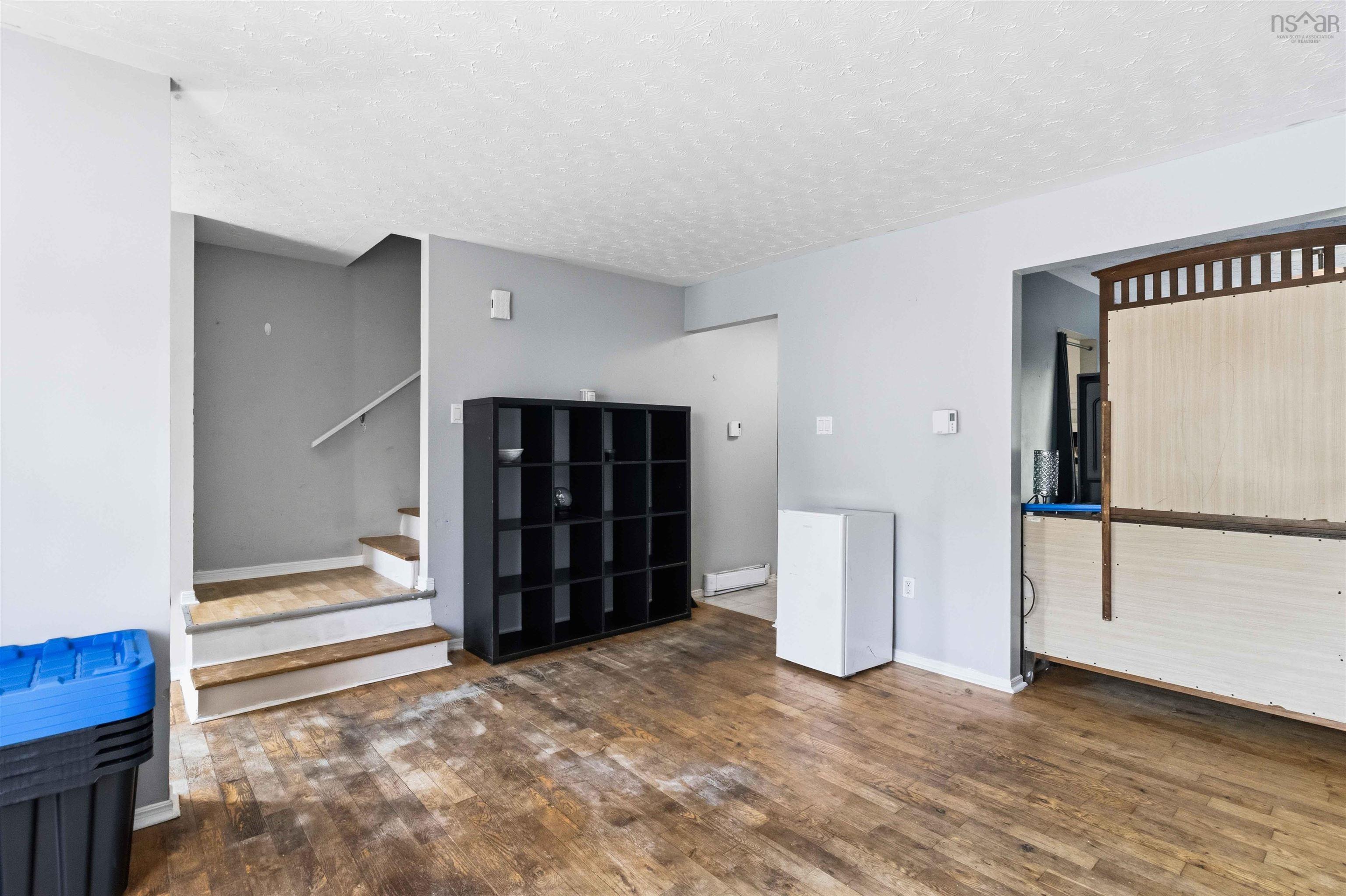 View image 8