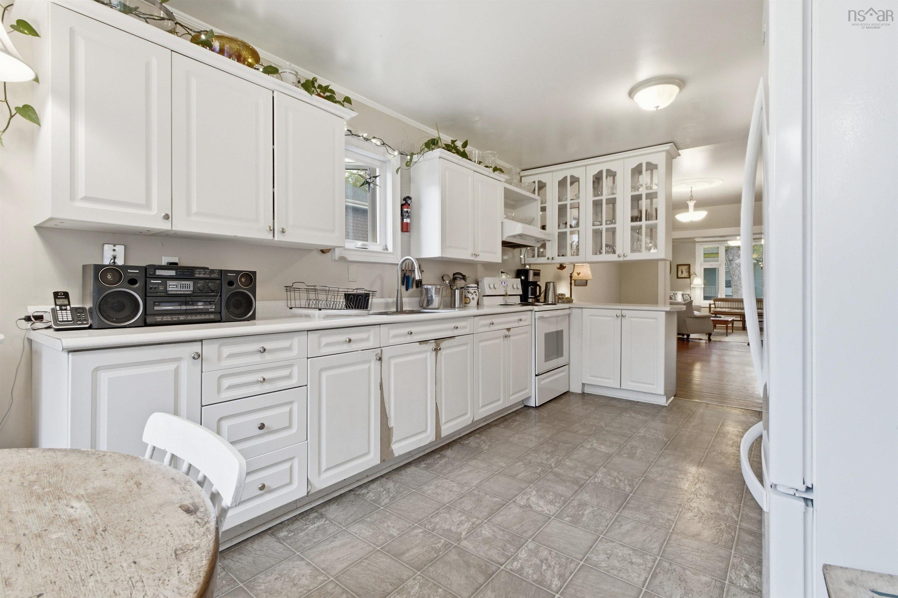 View image 12