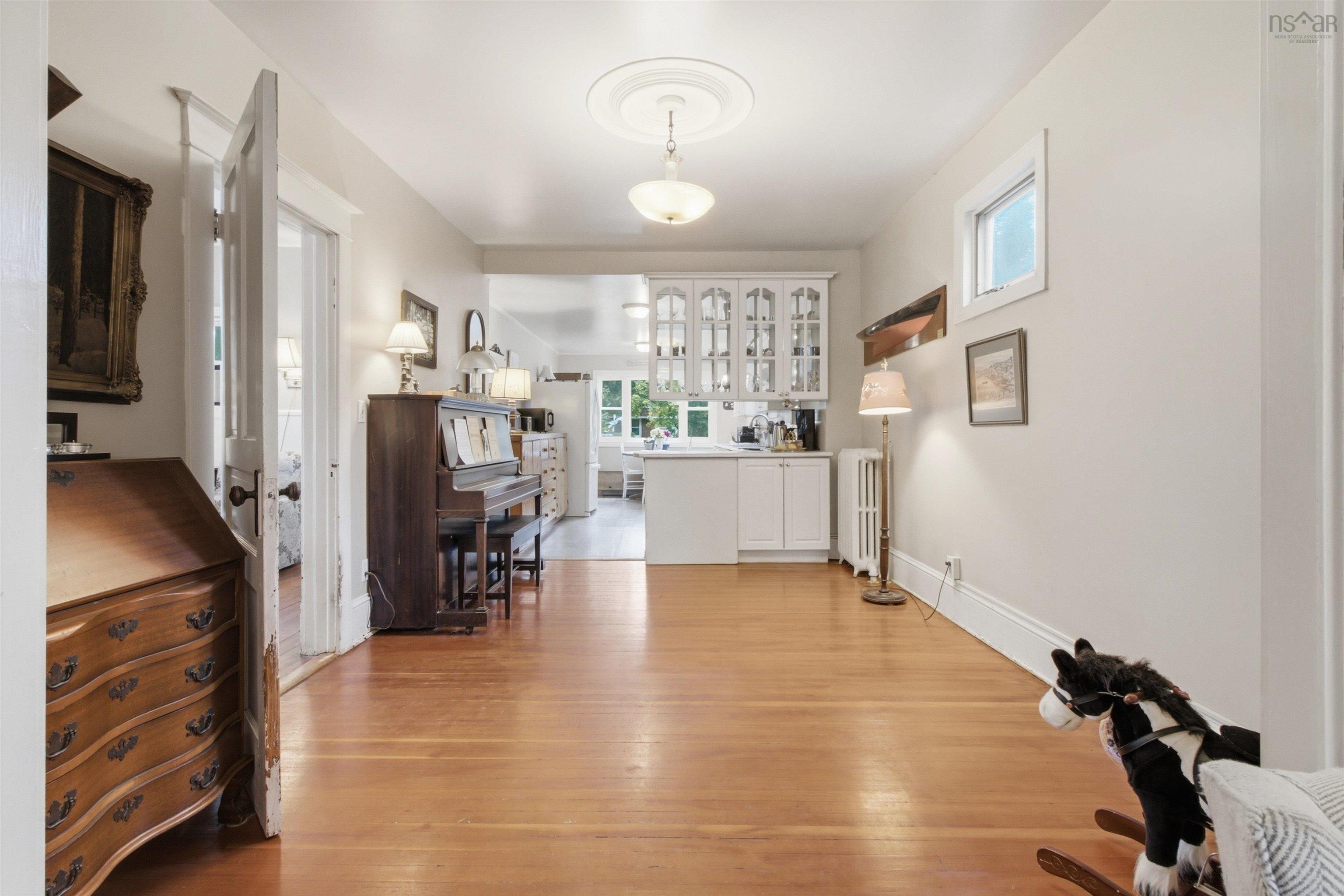 View image 9