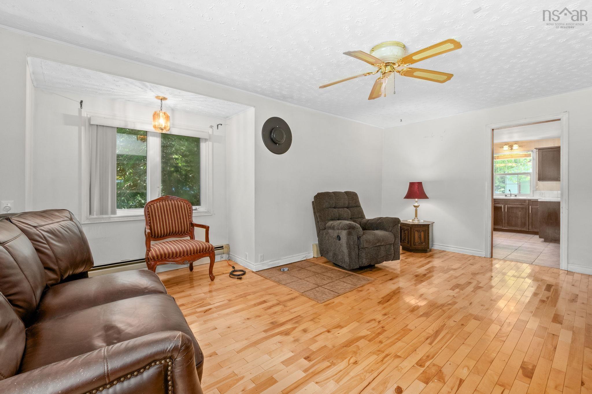 View image 11