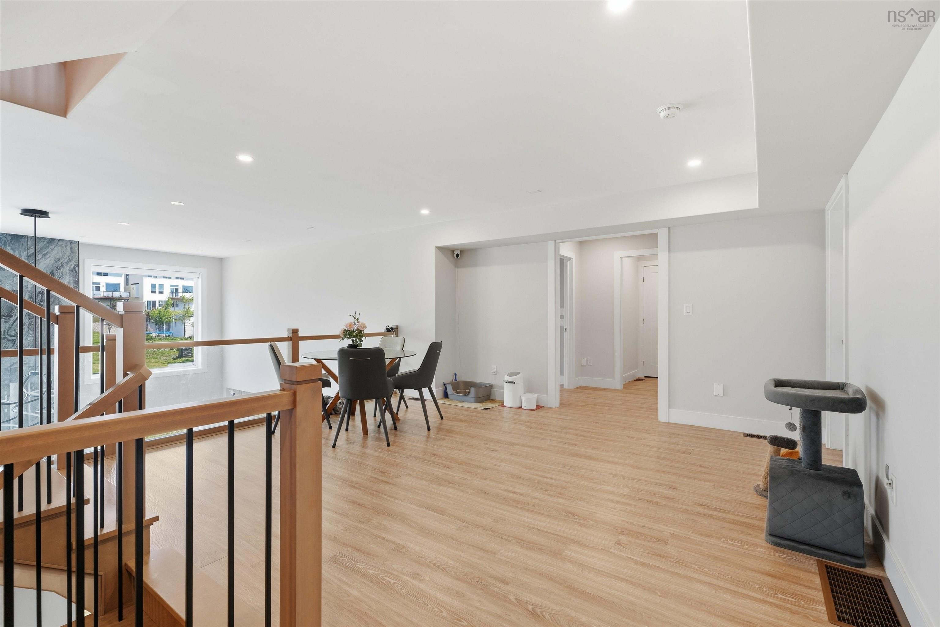 View image 18