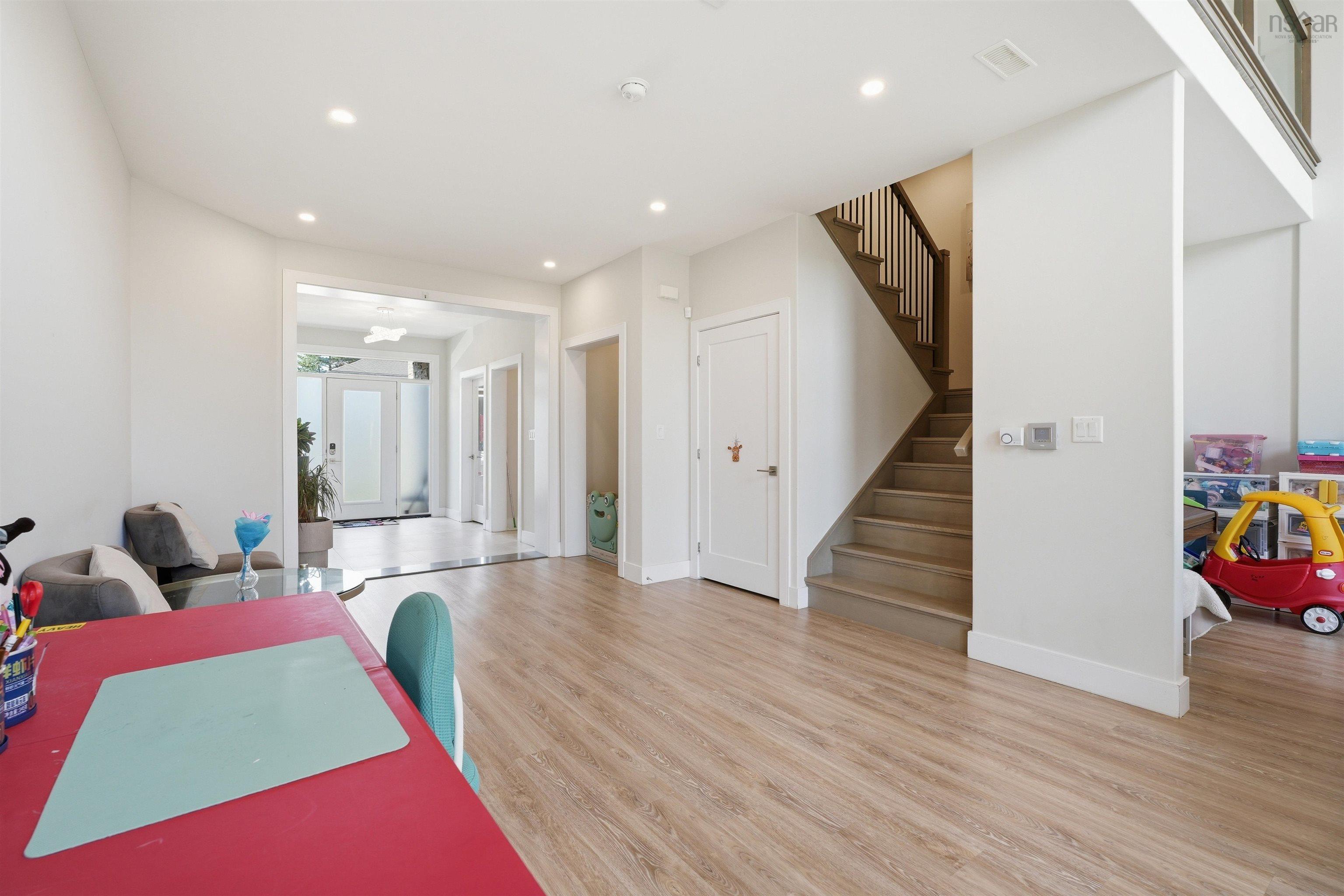 View image 8