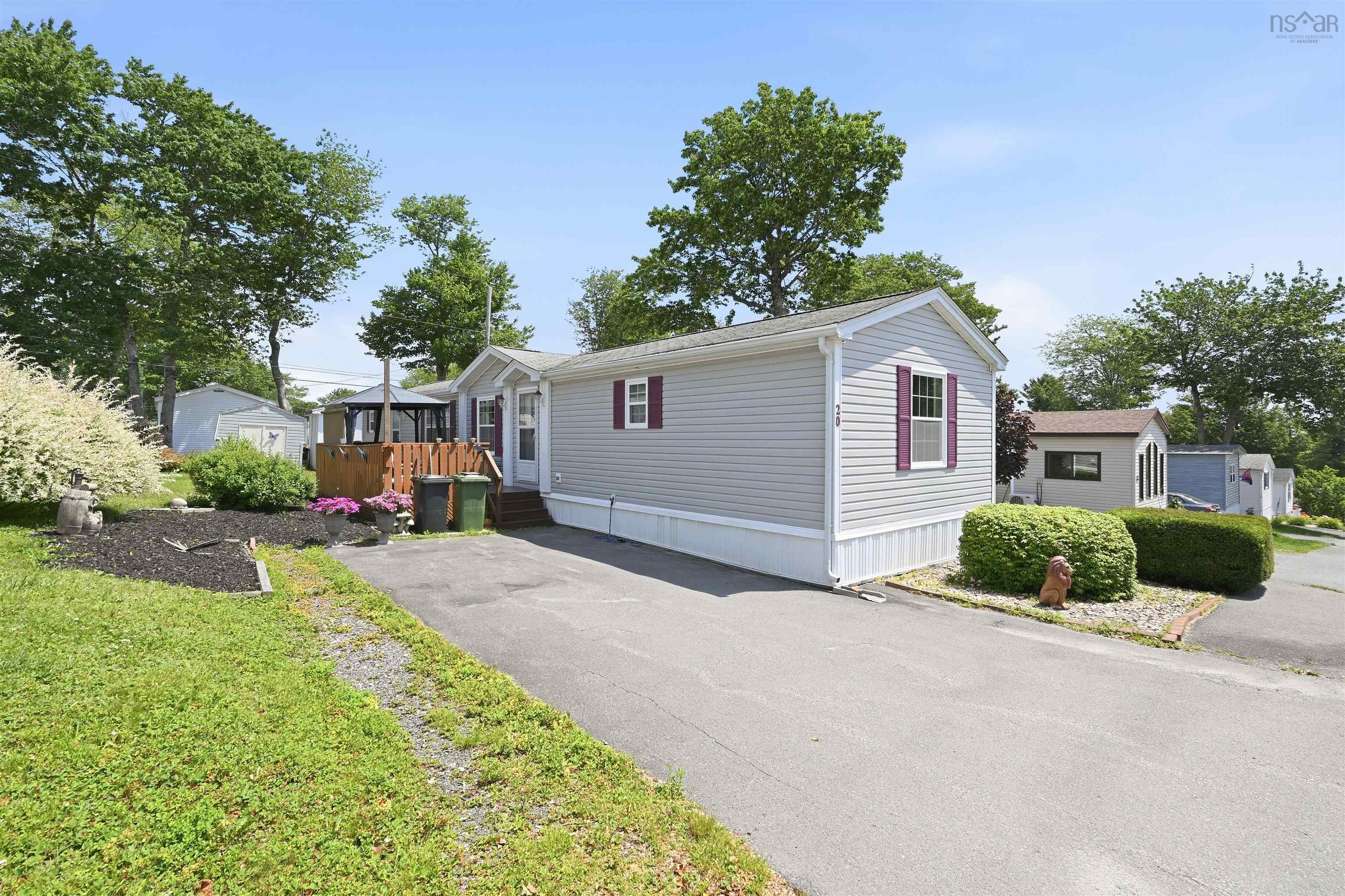 Thumbnail image for 20 Fifth Street MLS<sup>®</sup> 202616562