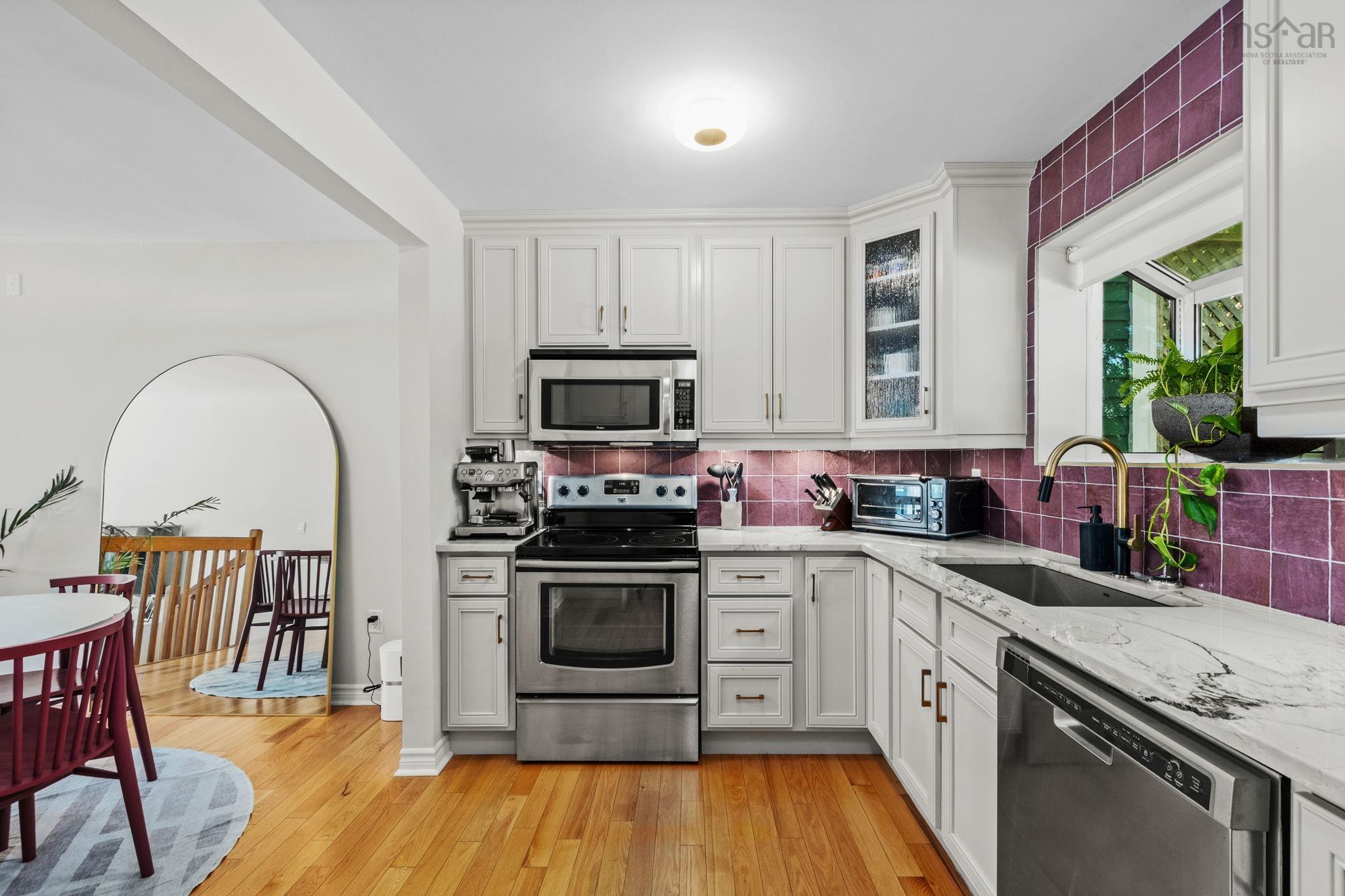 View image 12