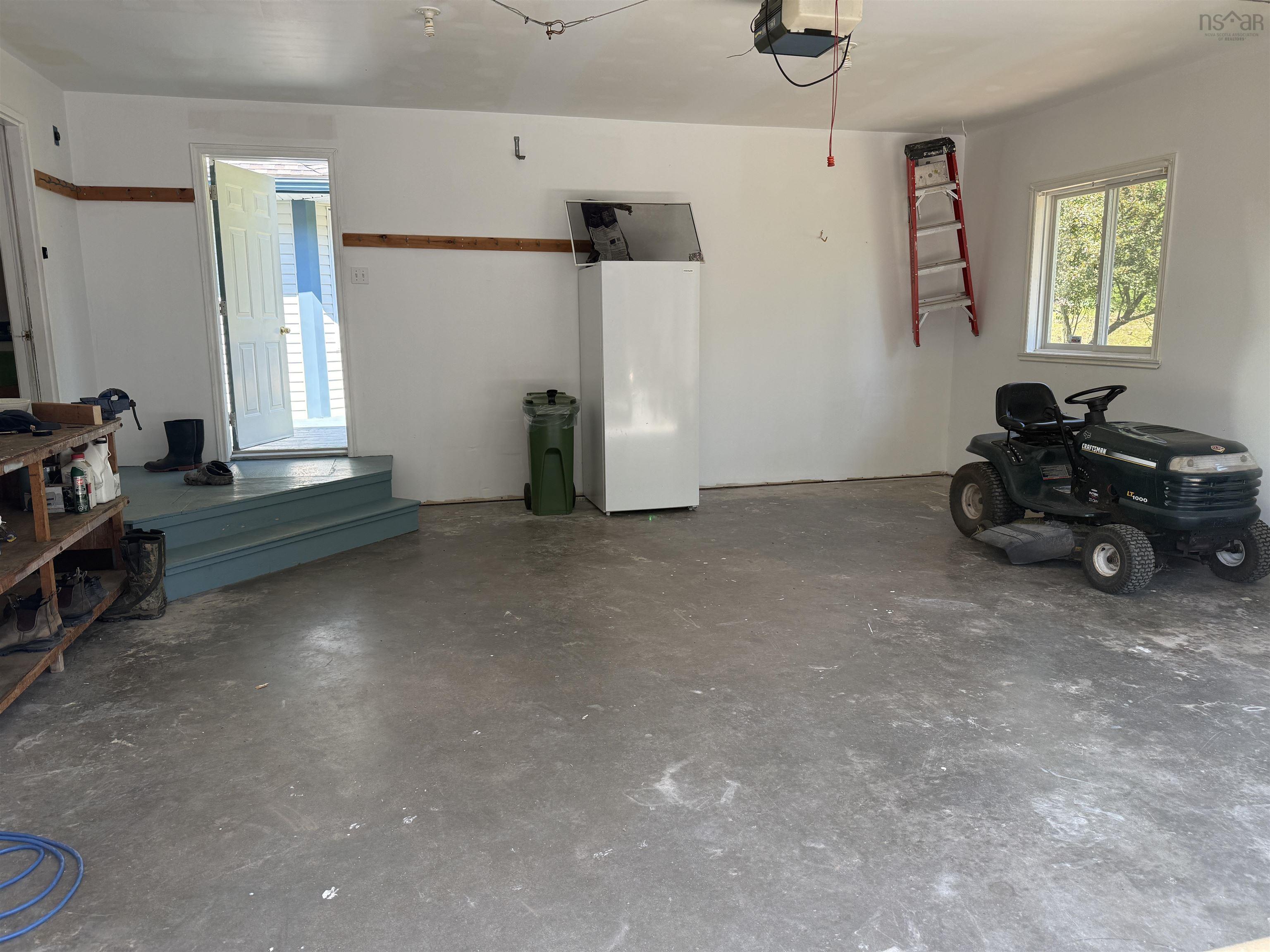 View image 40