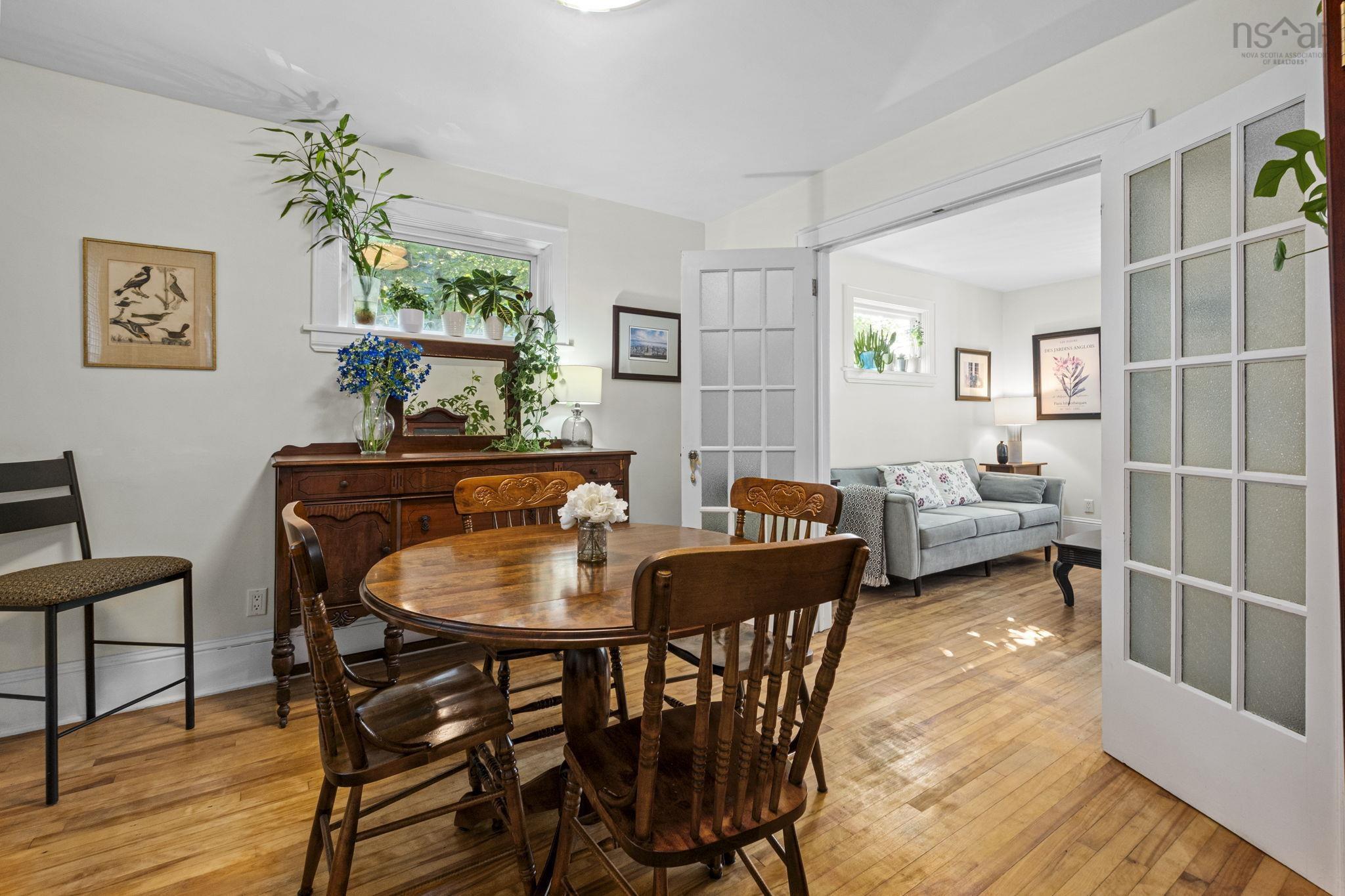 View image 12