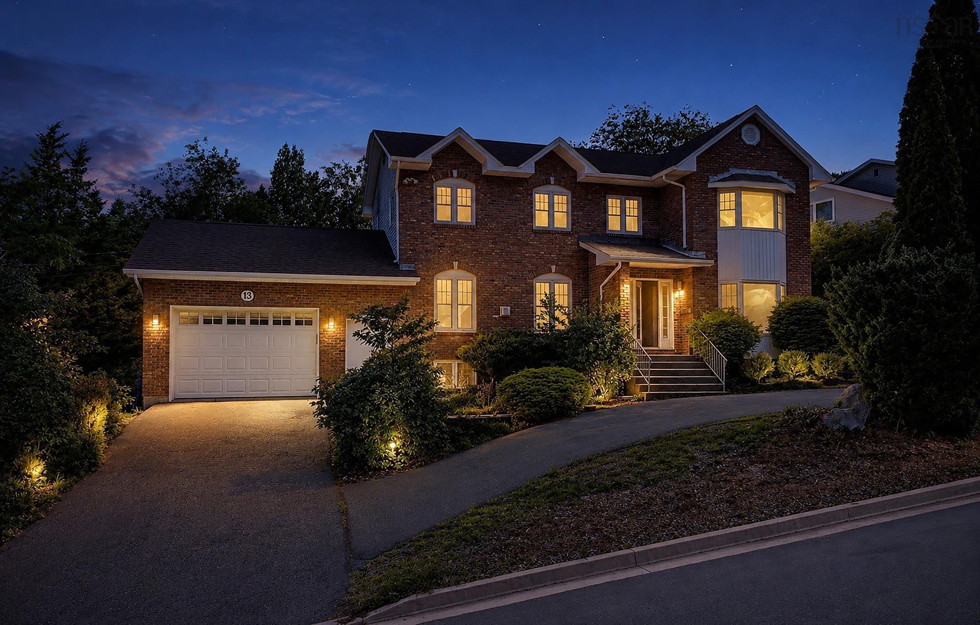 Thumbnail image for 13 Admiral Cove Drive MLS<sup>®</sup> 202616601