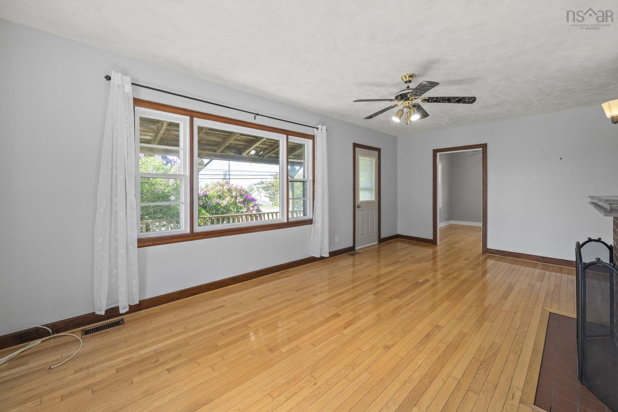 View image 8
