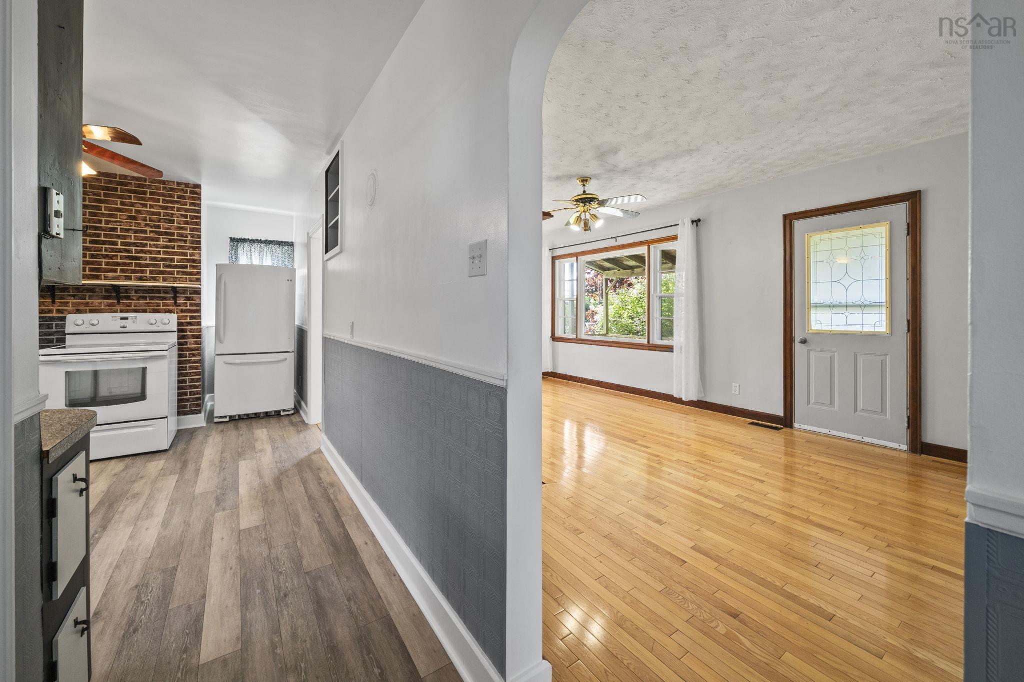View image 9