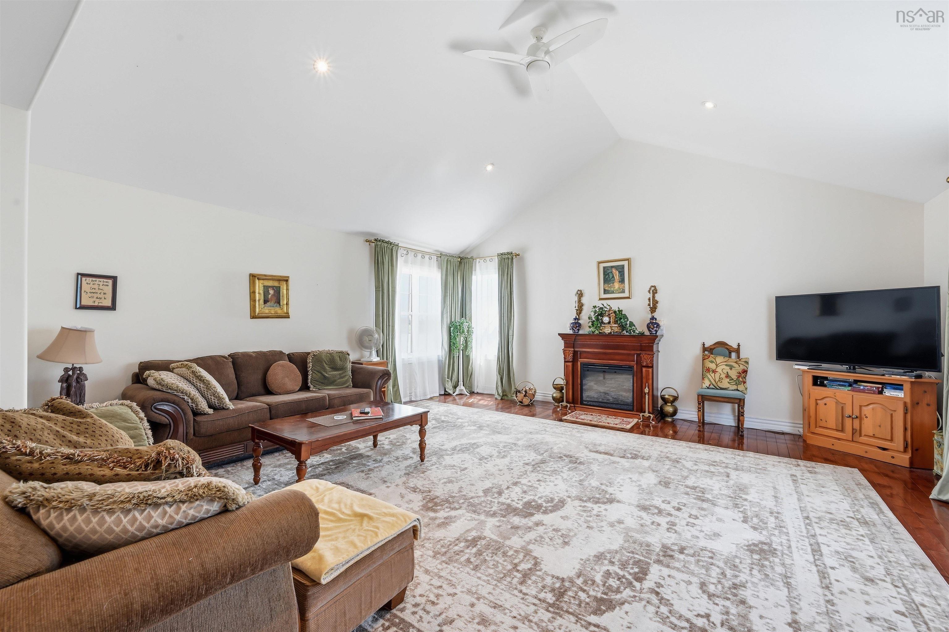 View image 12