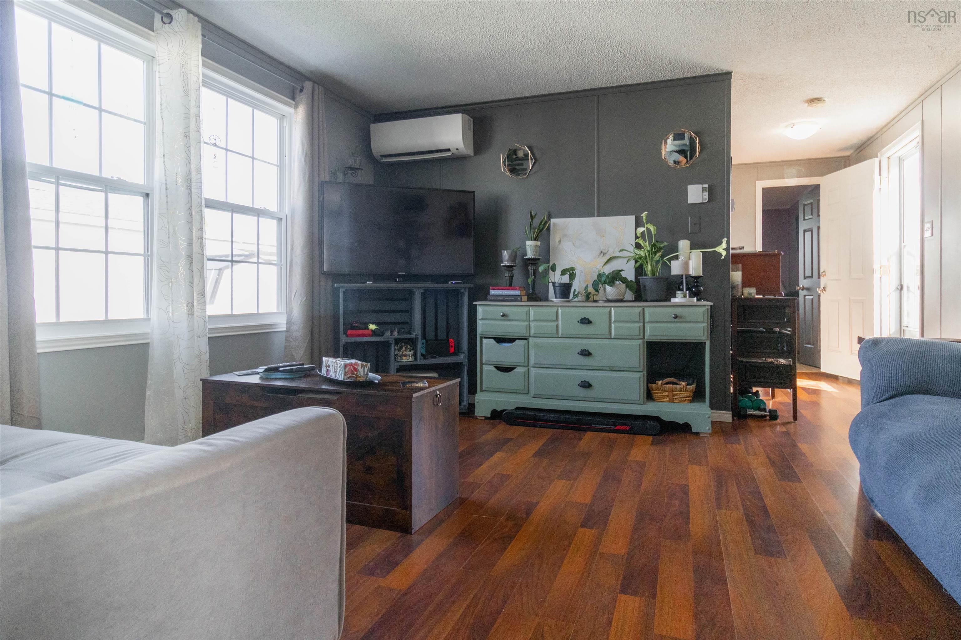 View image 8